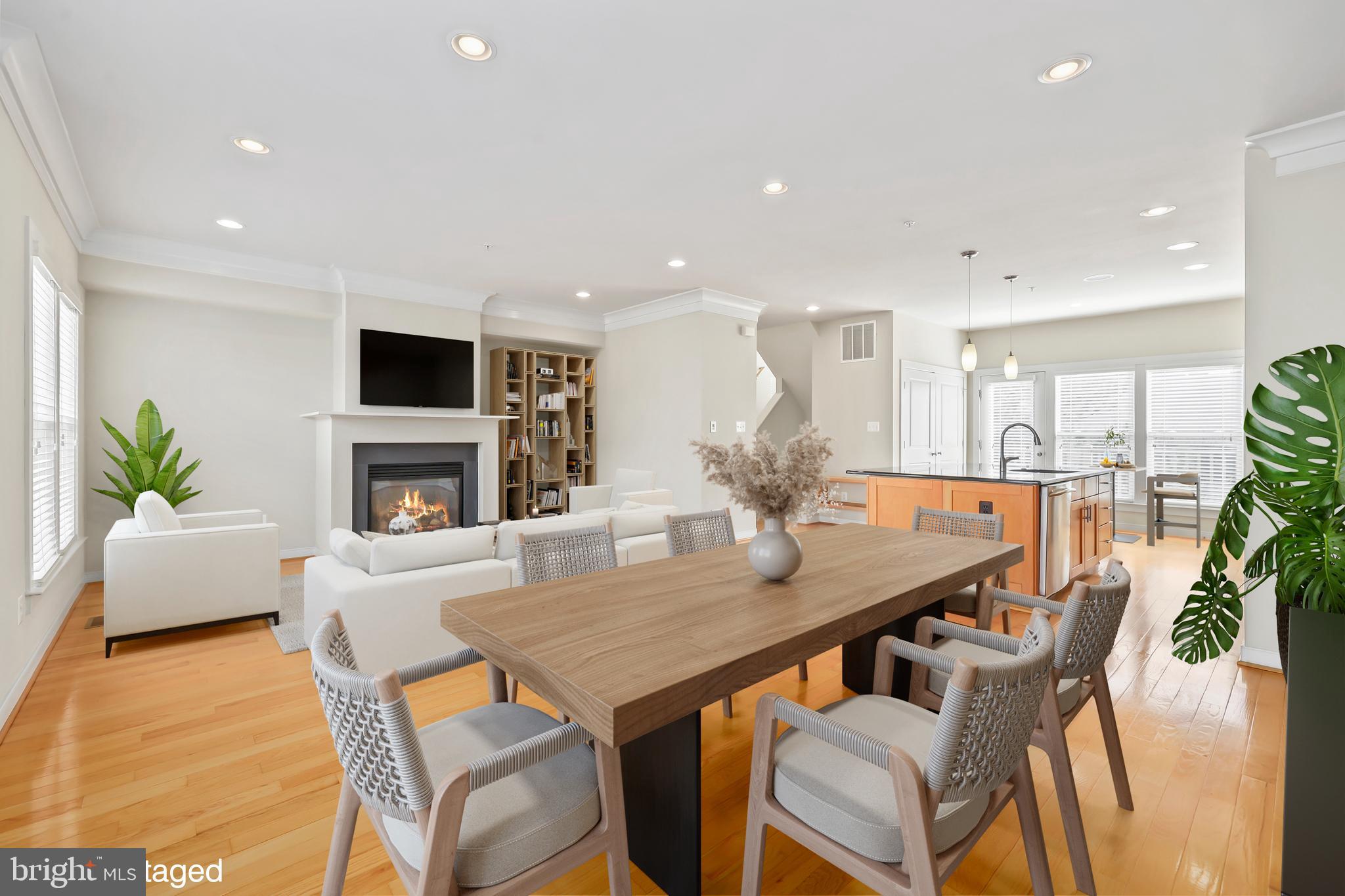 CENTERPOINTE - Residential