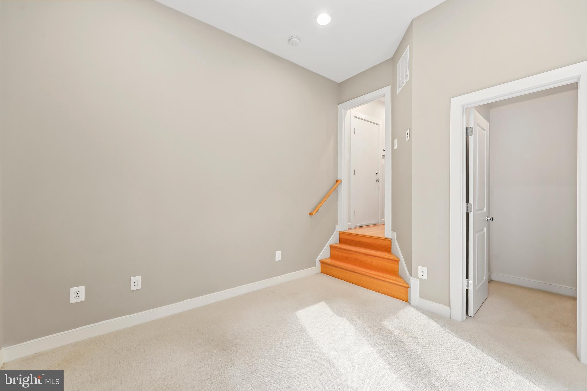 CENTERPOINTE - Residential