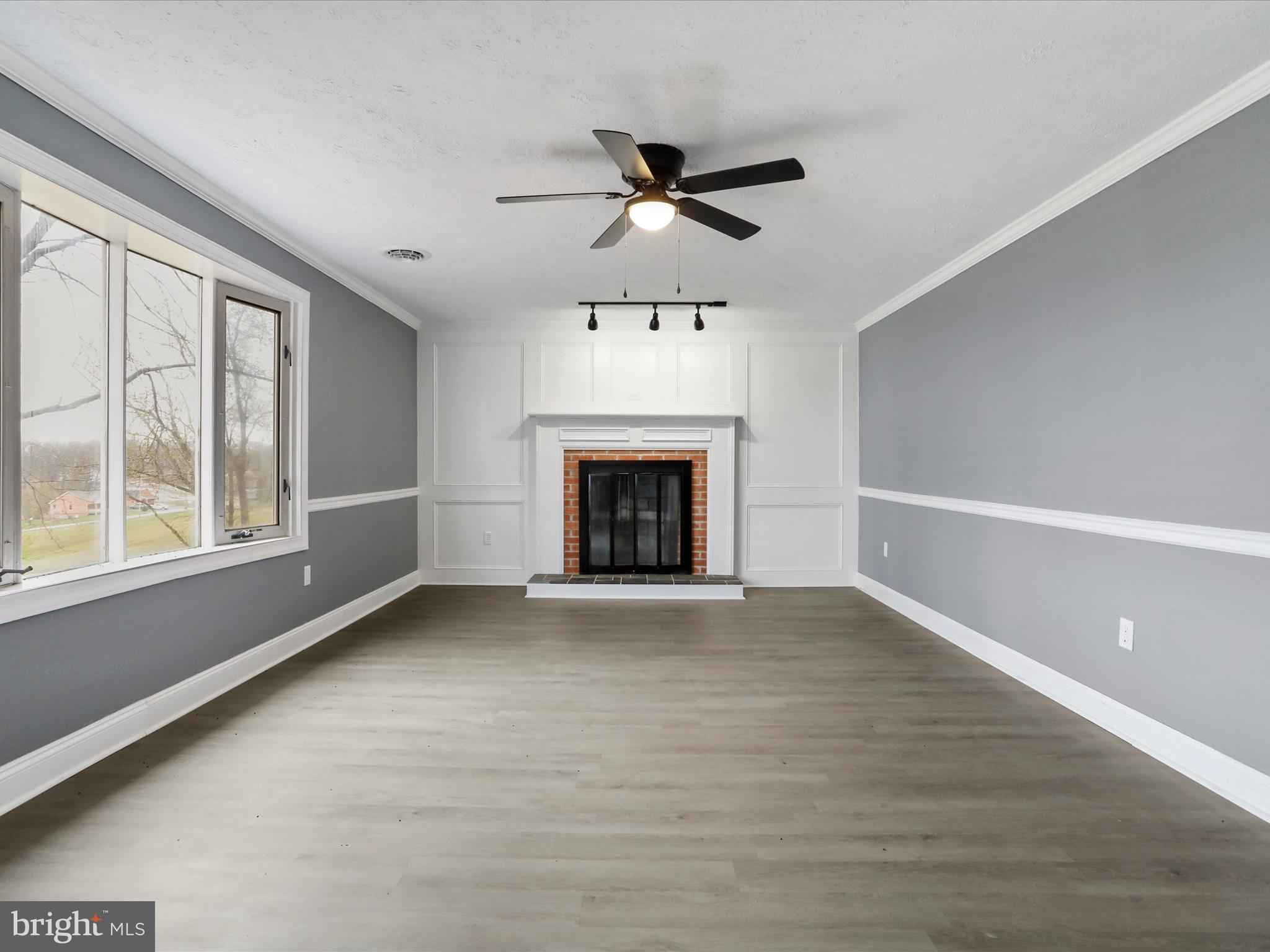 10393 MARTINSBURG ROAD