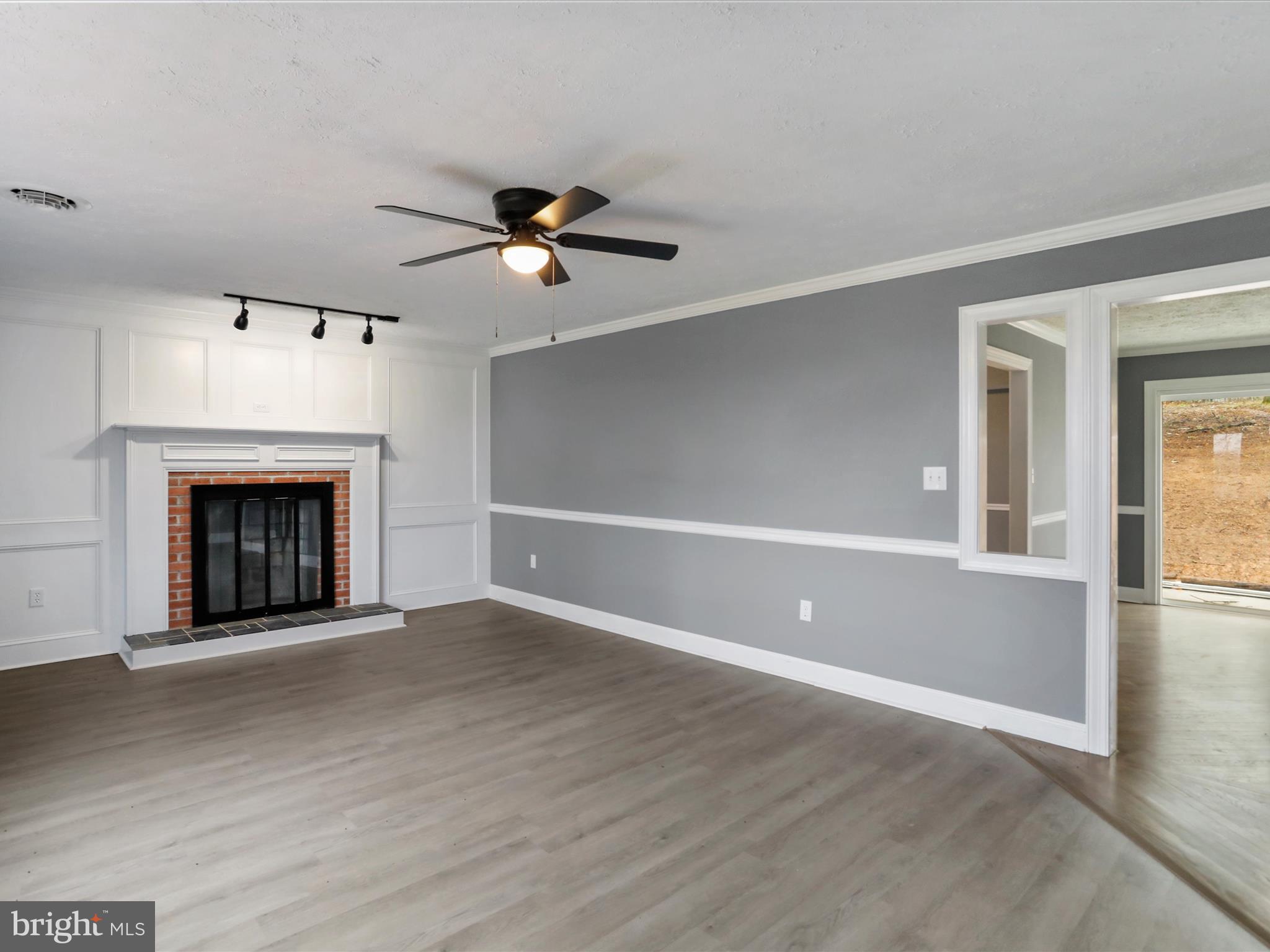 10393 MARTINSBURG ROAD