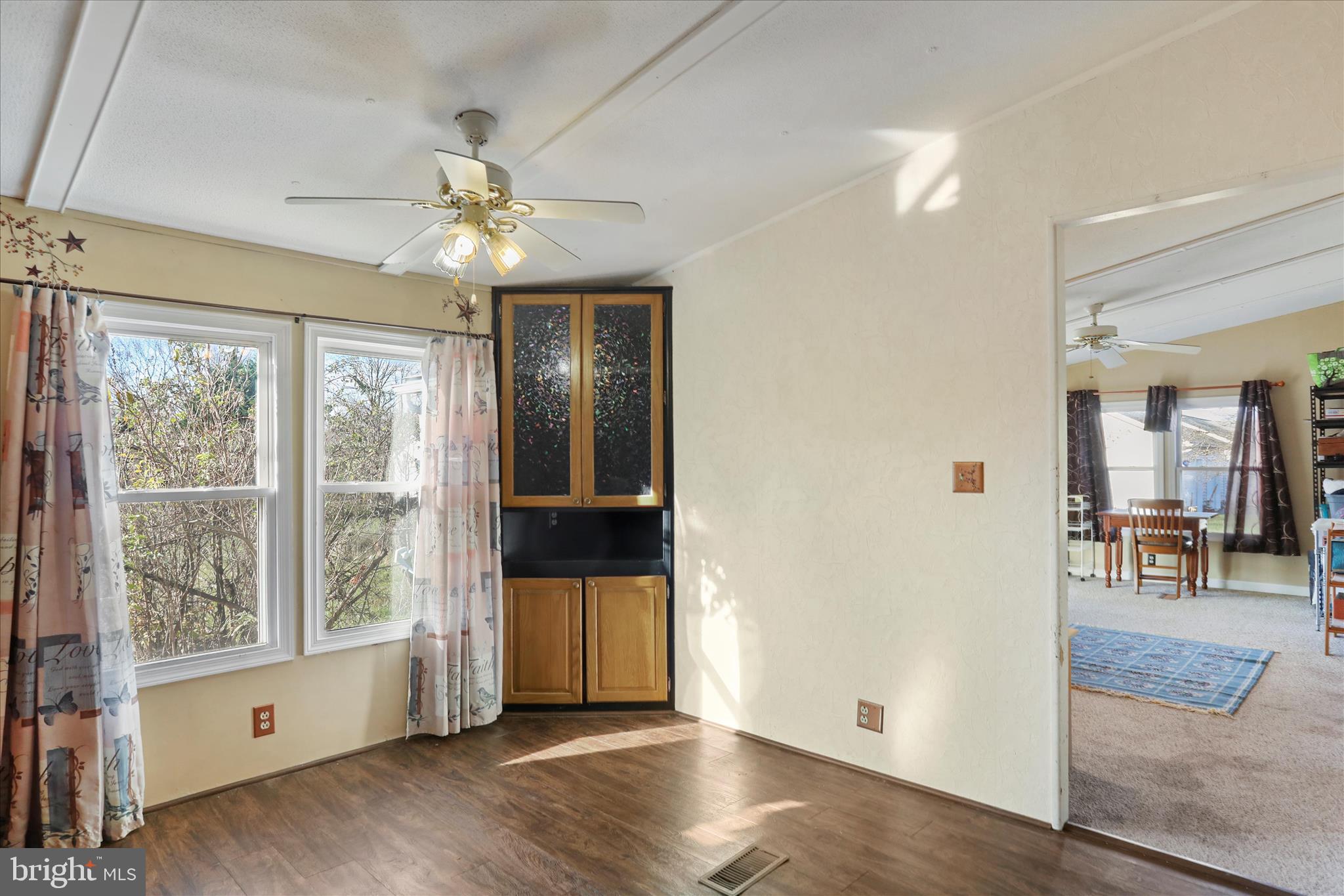 HIDDEN RIVER FARM - Residential