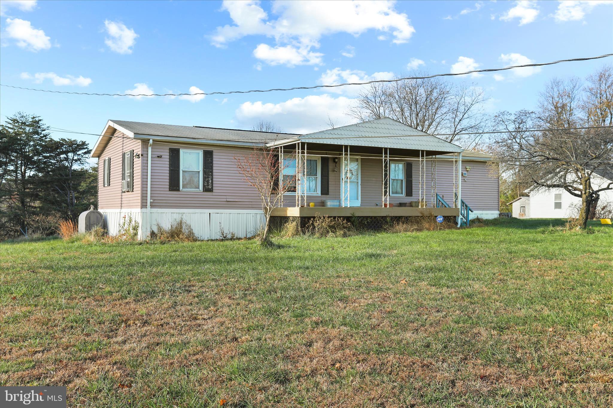 HIDDEN RIVER FARM - Residential