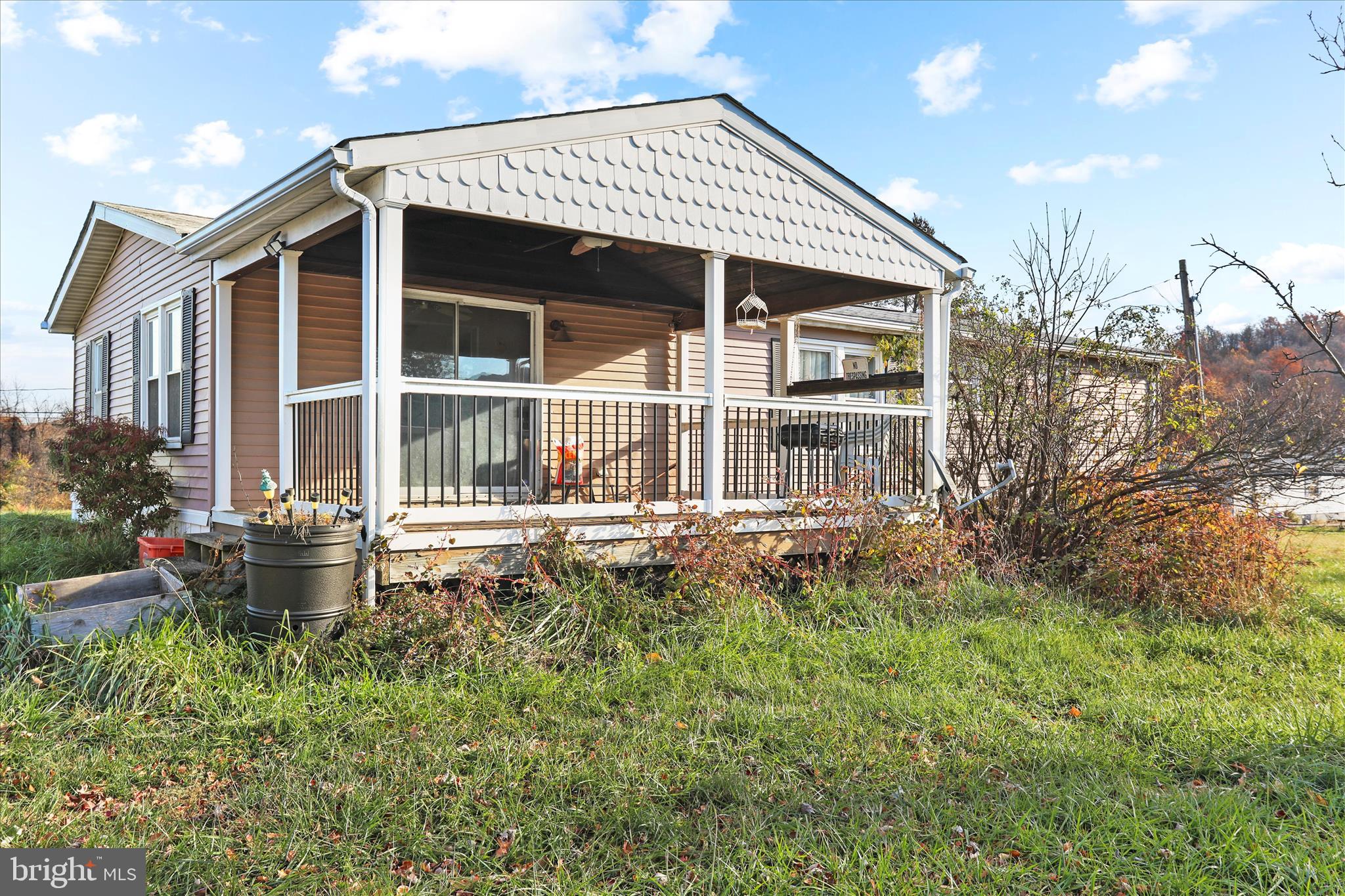 HIDDEN RIVER FARM - Residential