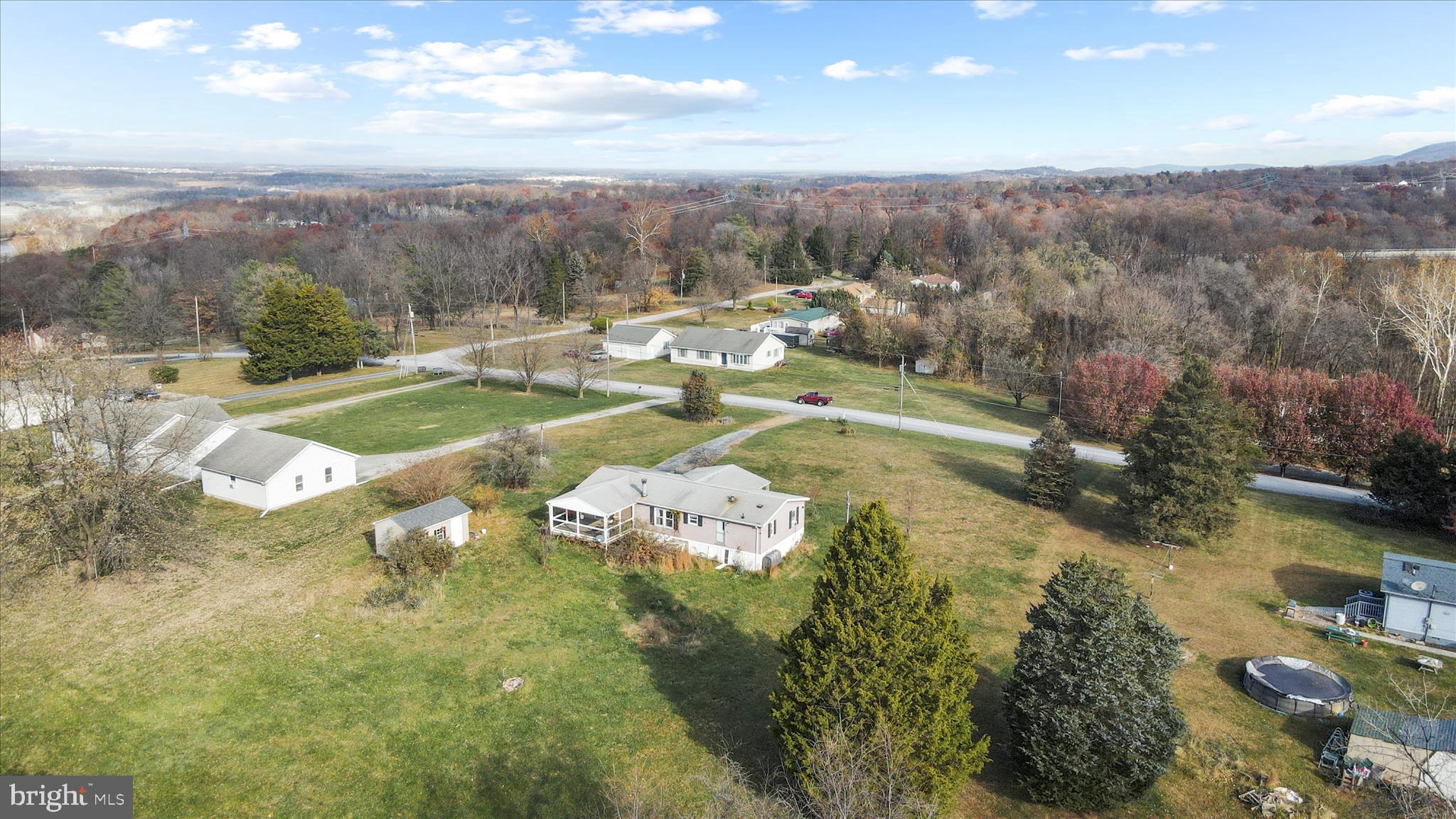 HIDDEN RIVER FARM - Residential