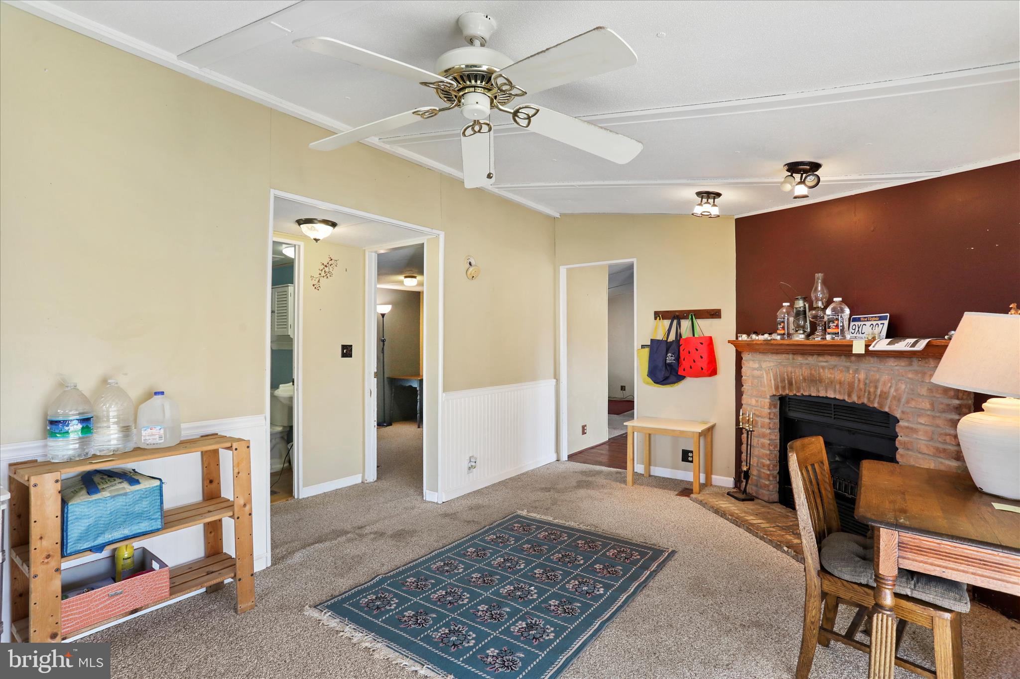 HIDDEN RIVER FARM - Residential