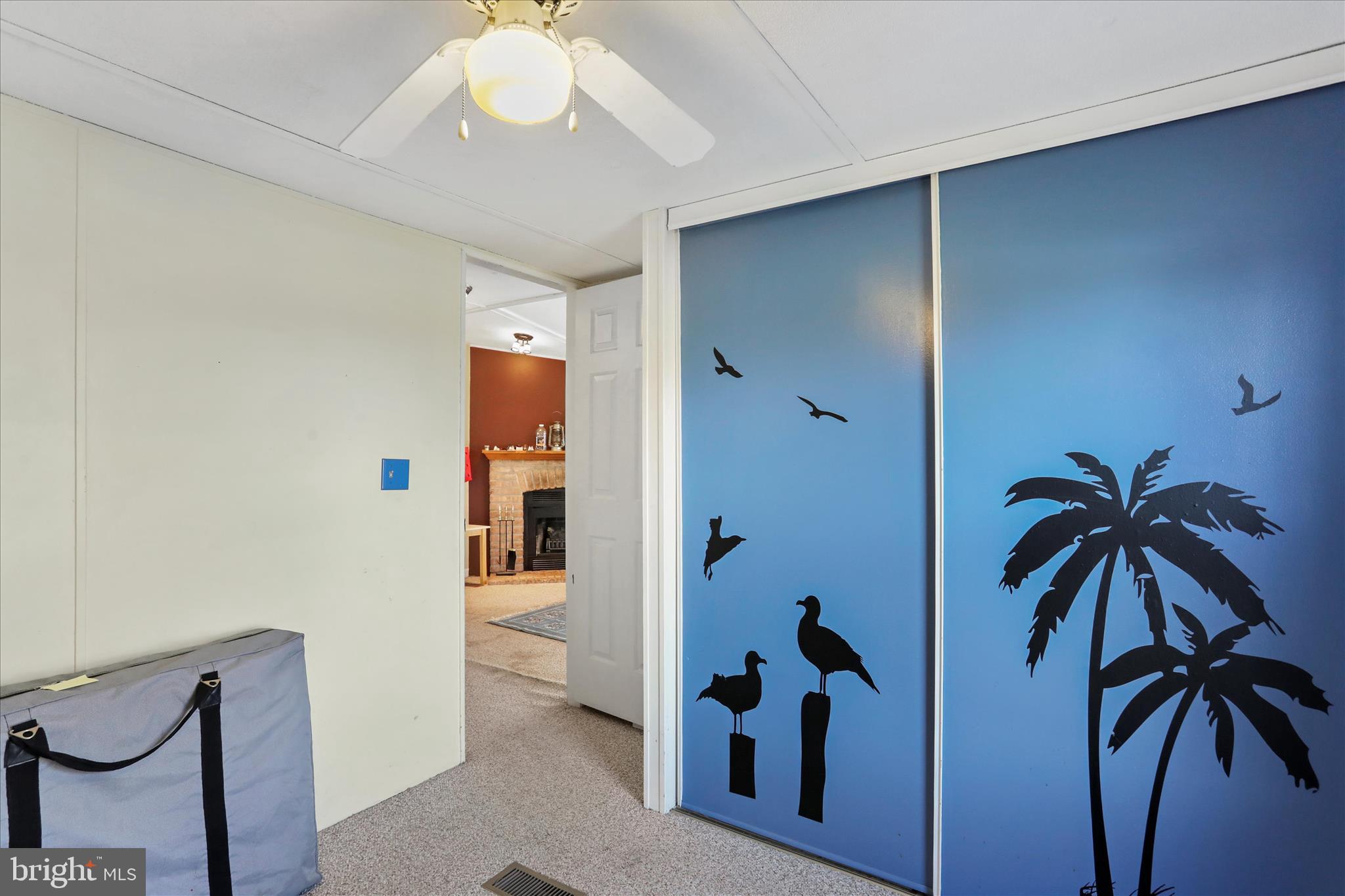 HIDDEN RIVER FARM - Residential