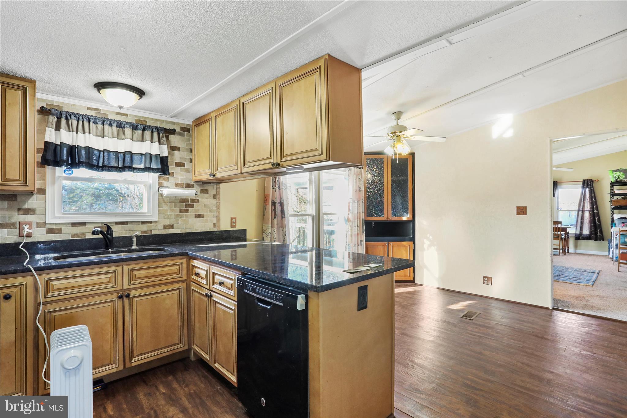 HIDDEN RIVER FARM - Residential