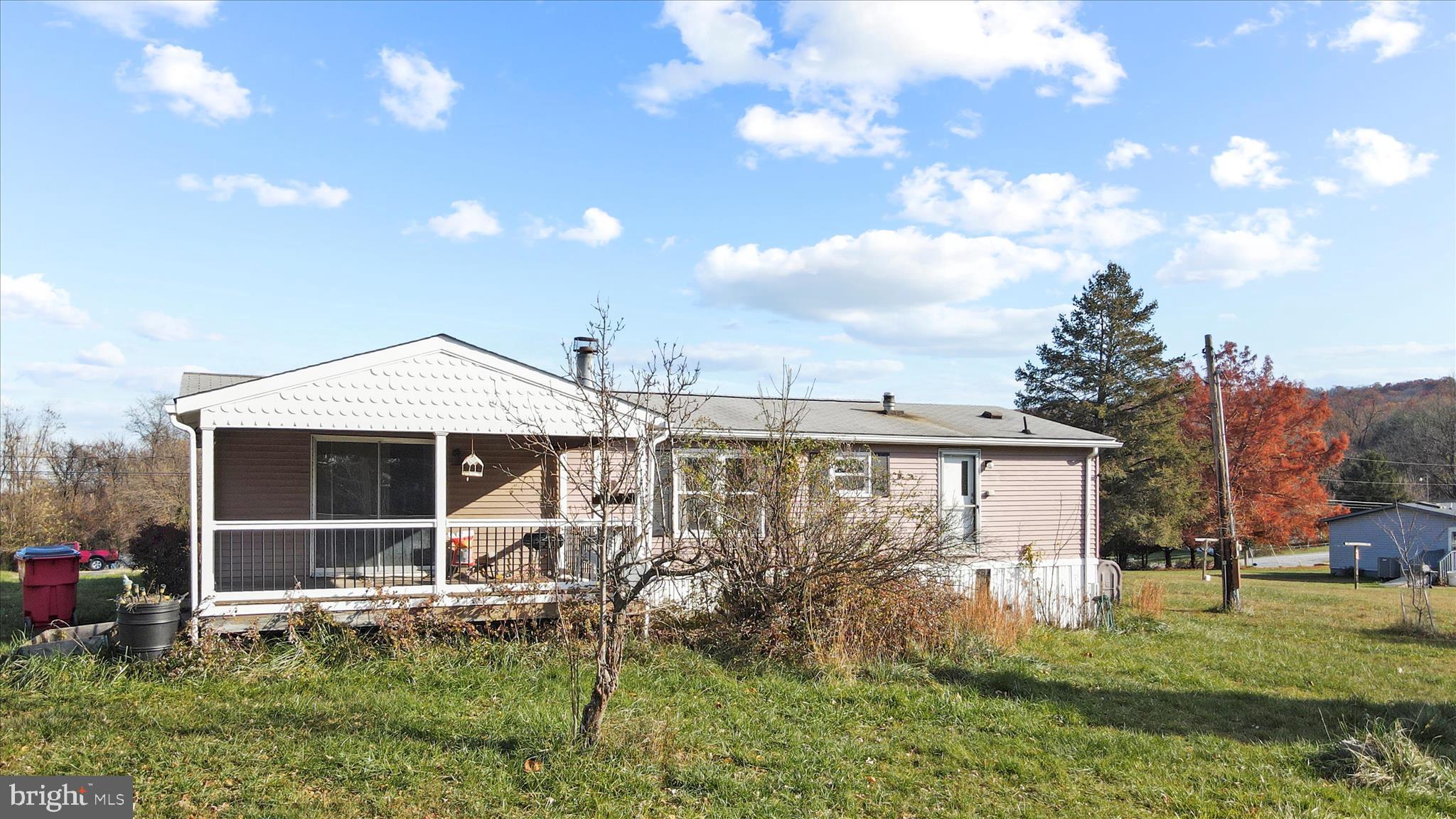 HIDDEN RIVER FARM - Residential