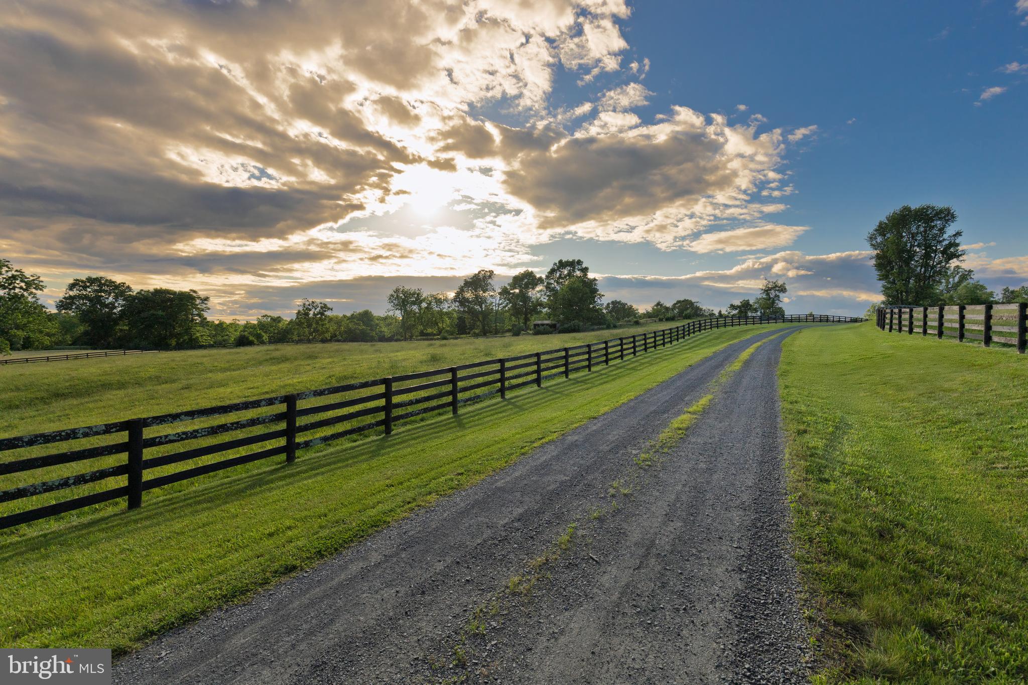 MIDDLEBURG - Residential