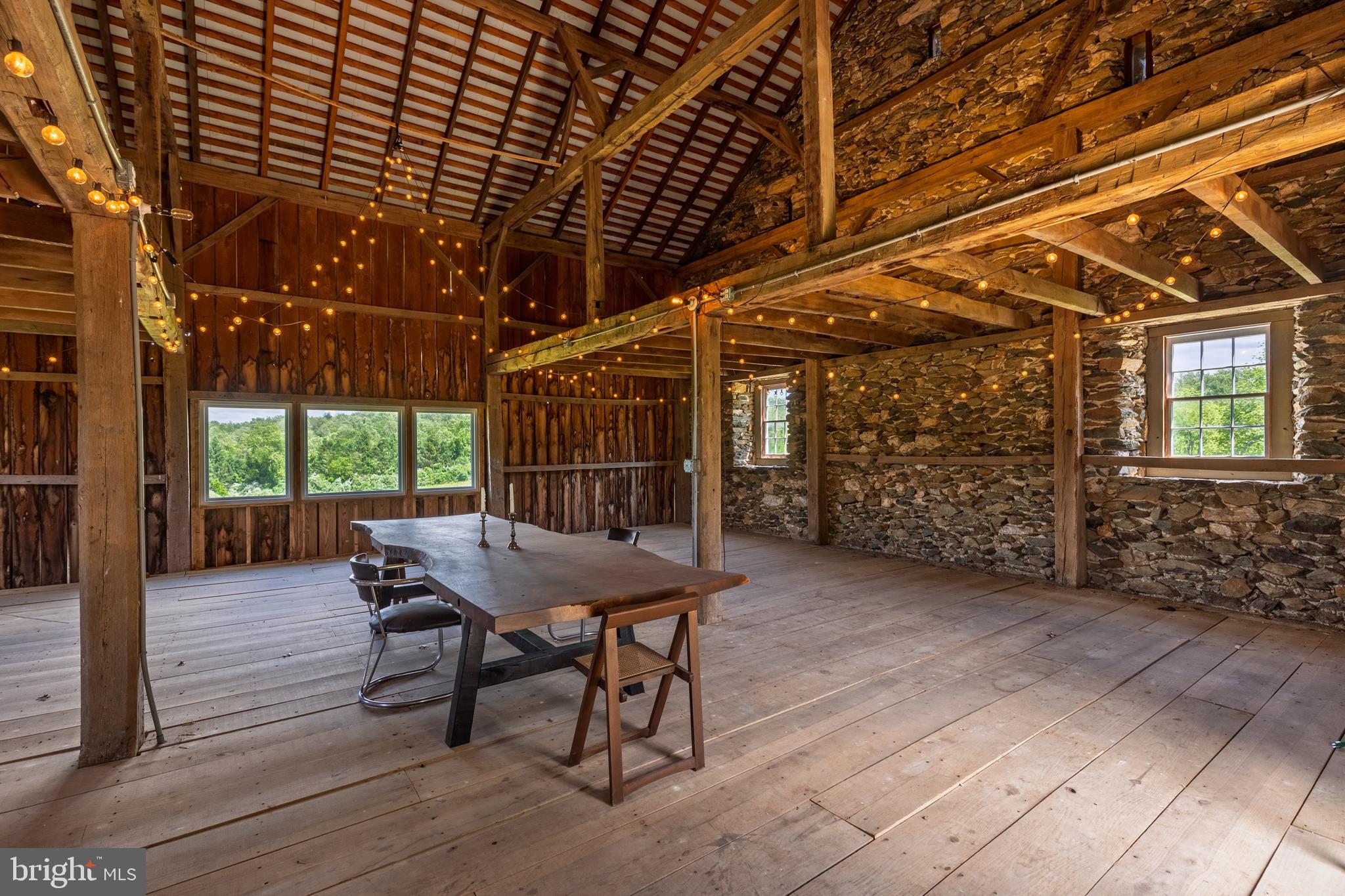 MIDDLEBURG - Residential