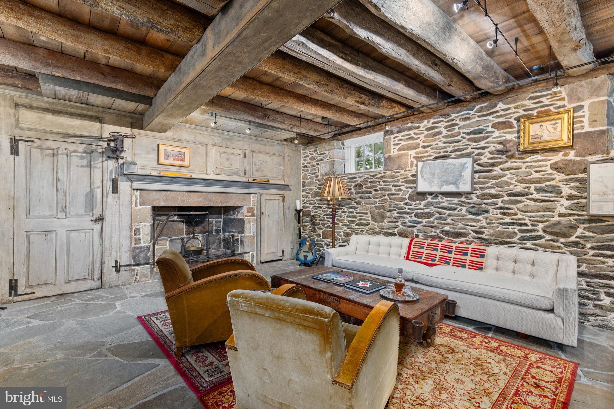 MIDDLEBURG - Residential