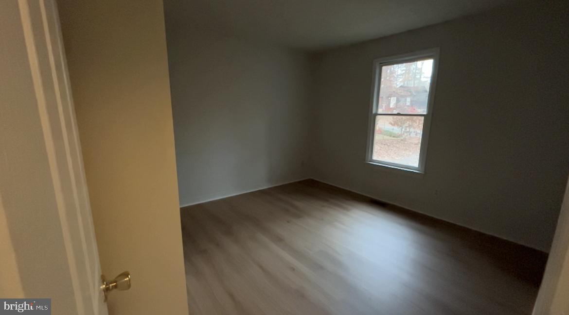 LAKE LAND OR - Residential Lease