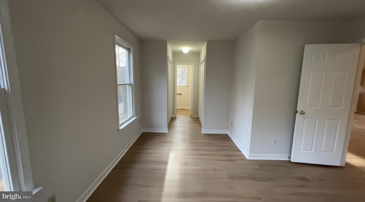 LAKE LAND OR - Residential Lease