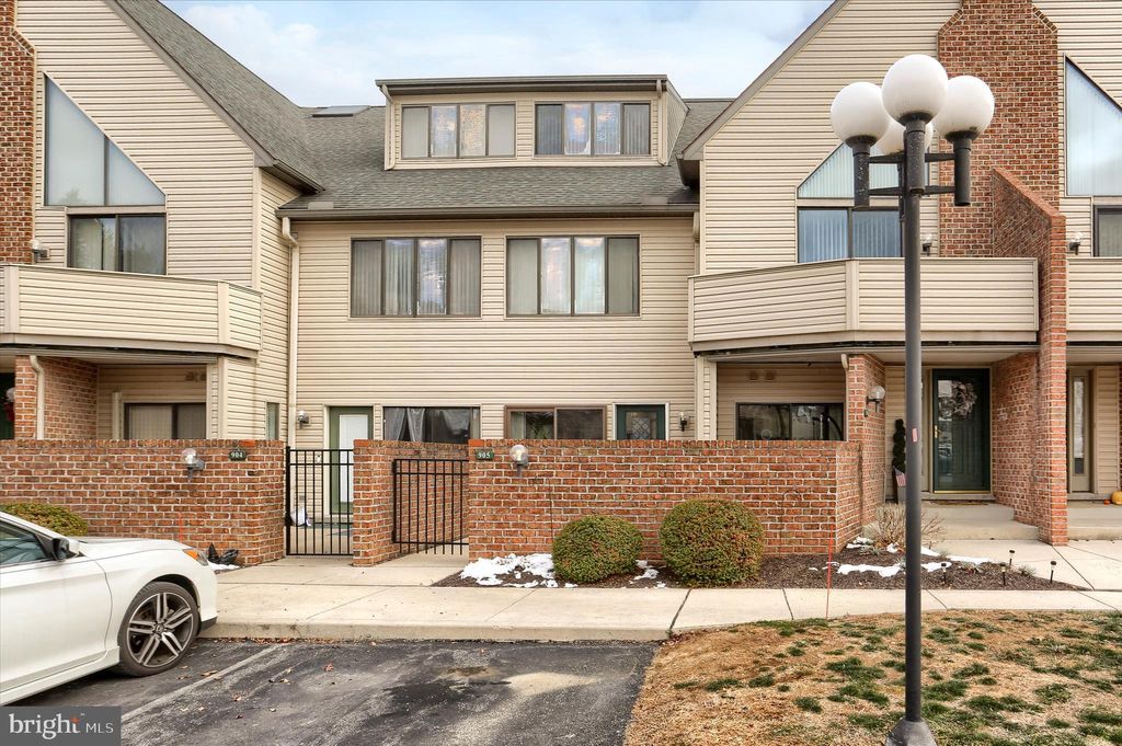 Photo of 905 Cherrington Drive, HARRISBURG, PA 17110 (MLS # PADA2052346)