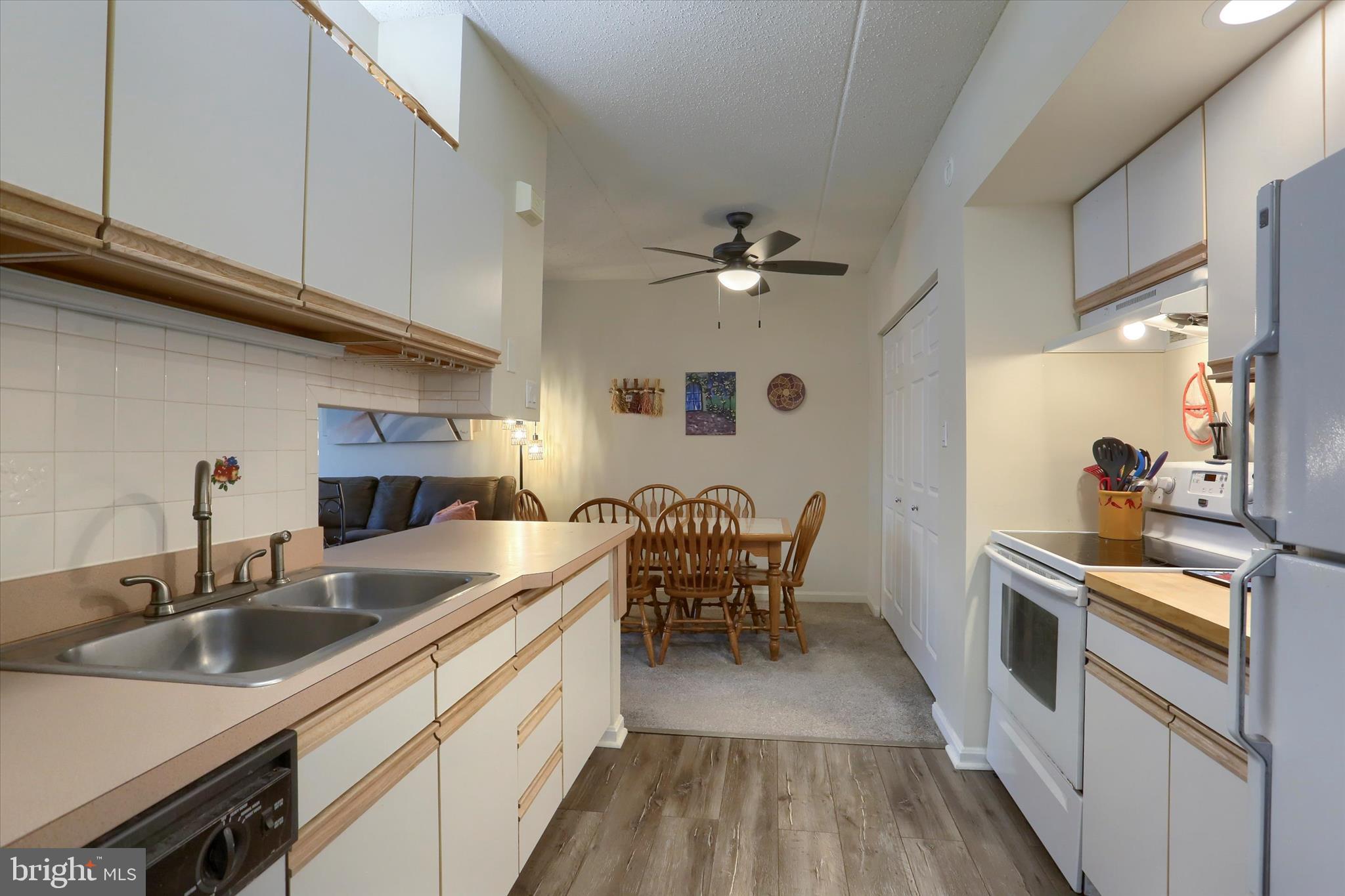 CHERRINGTON - Residential