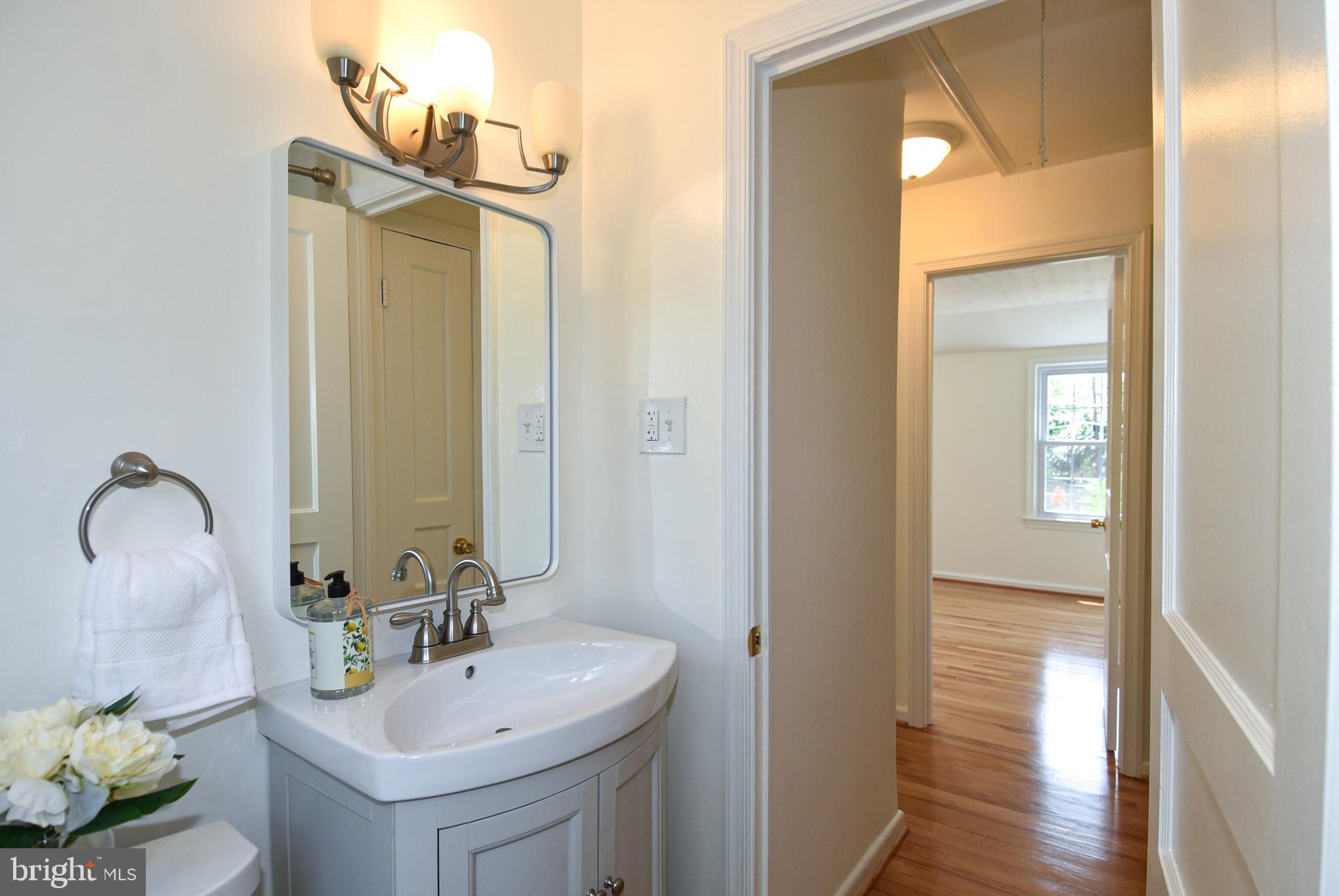 JEFFERSON MANOR - Residential