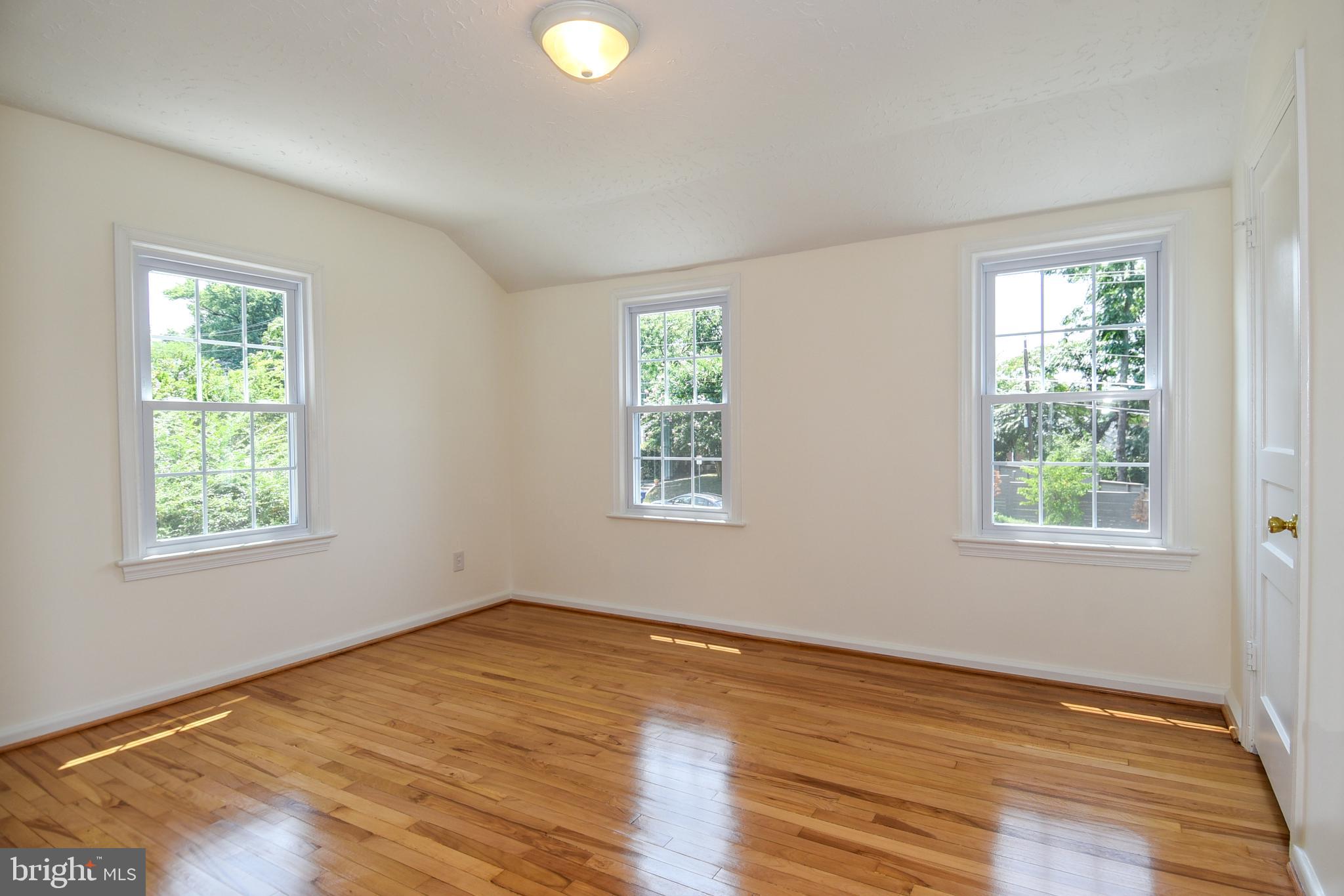 JEFFERSON MANOR - Residential