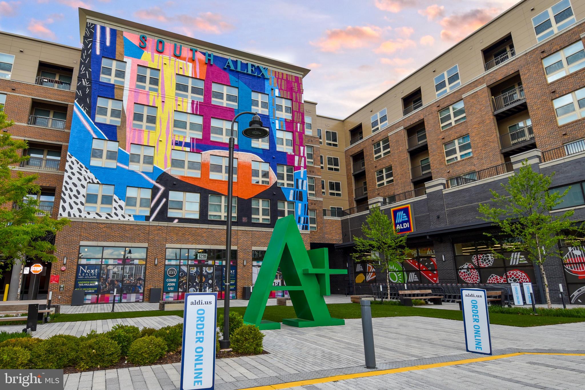 JEFFERSON MANOR - Residential