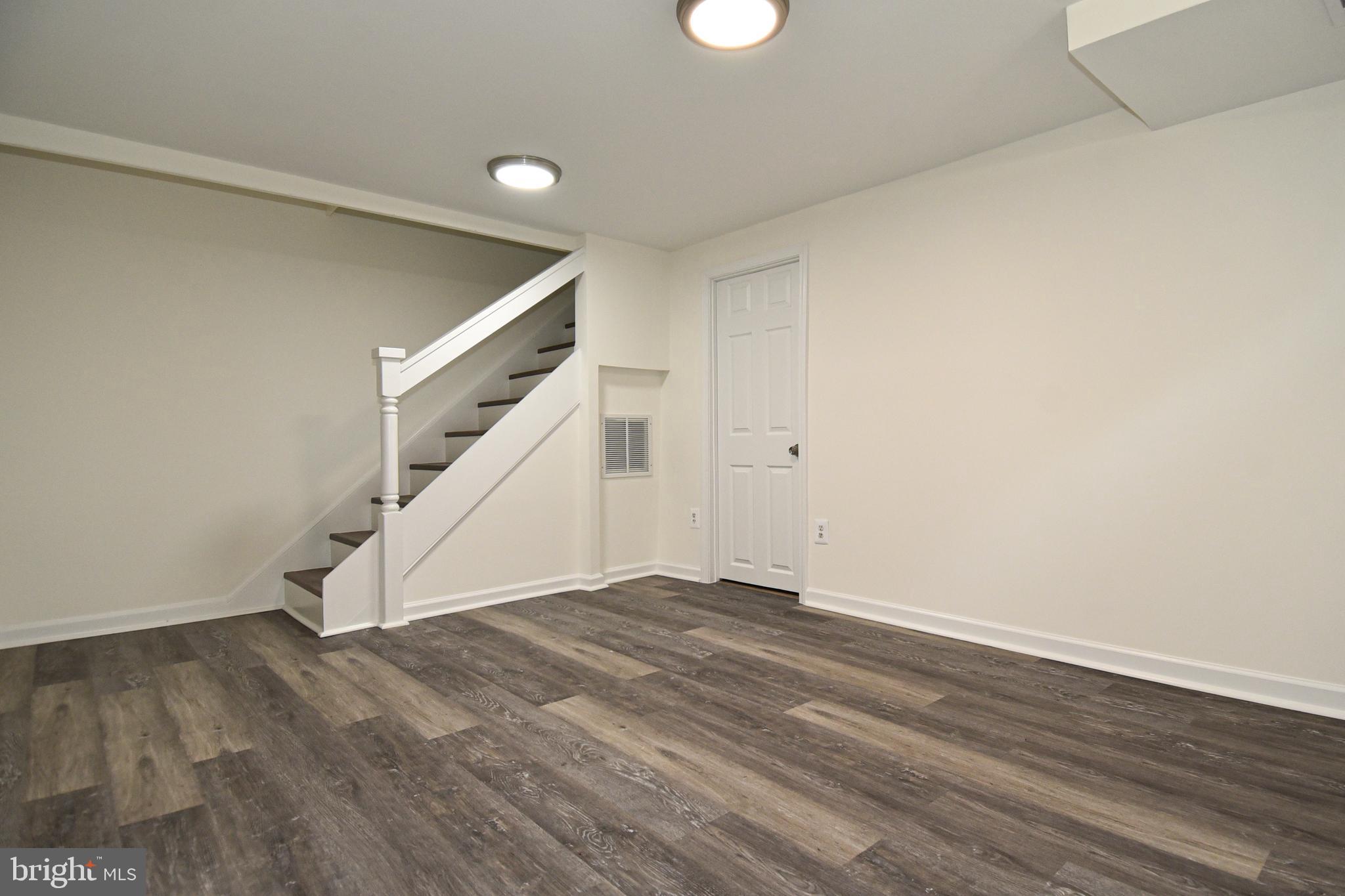 JEFFERSON MANOR - Residential