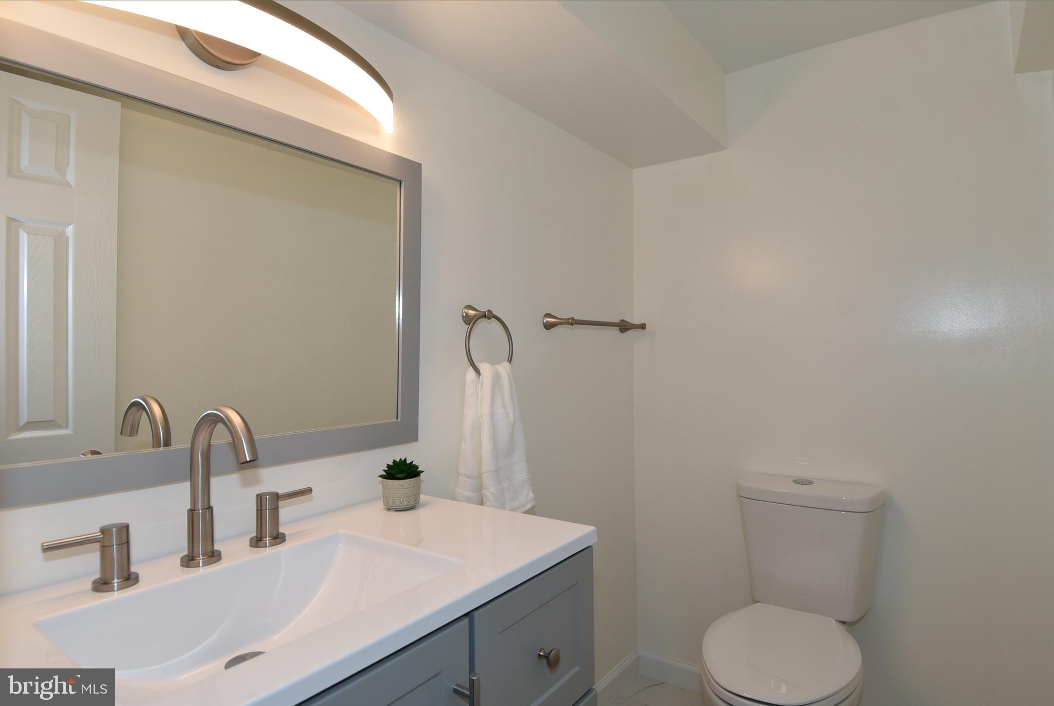 JEFFERSON MANOR - Residential