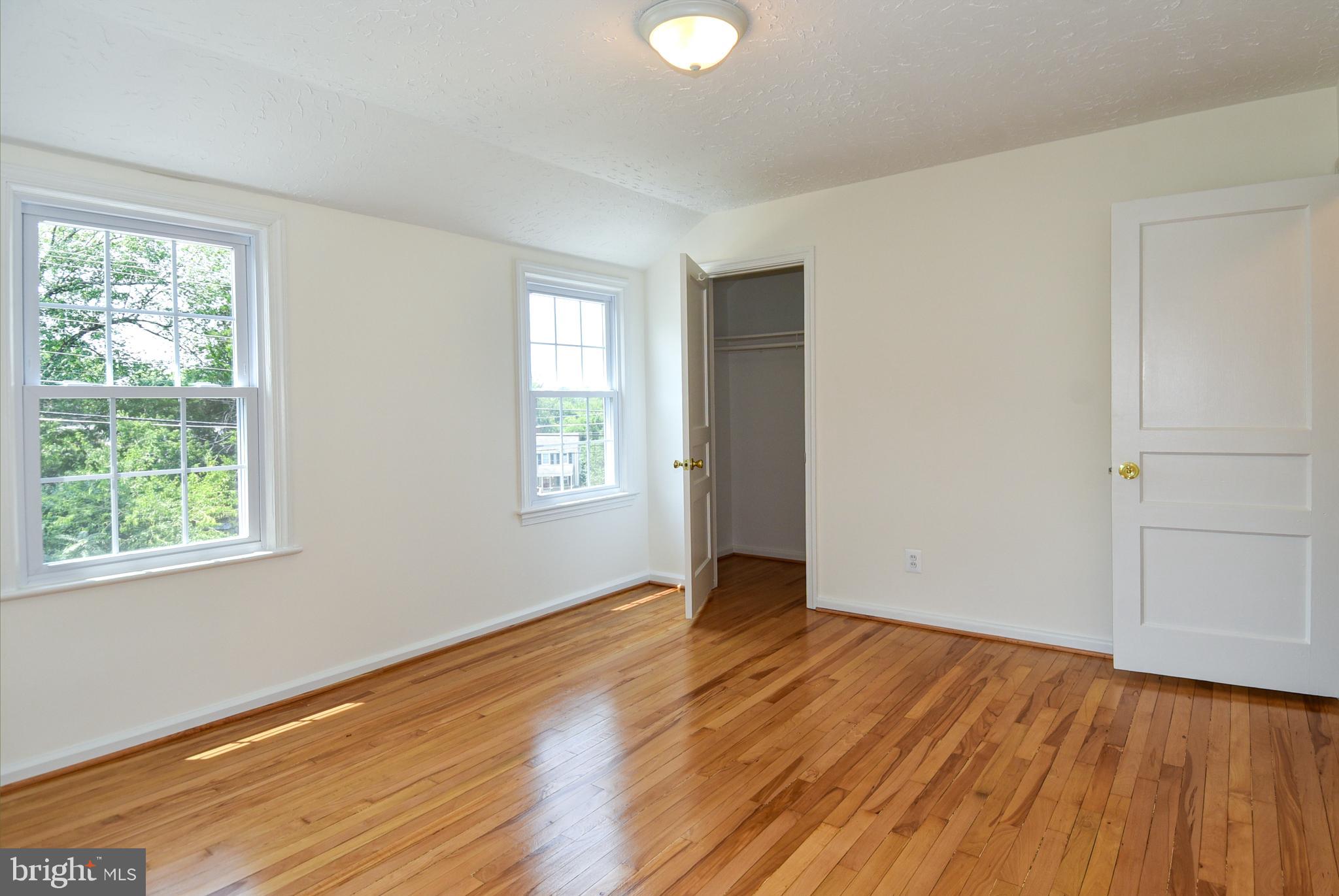 JEFFERSON MANOR - Residential