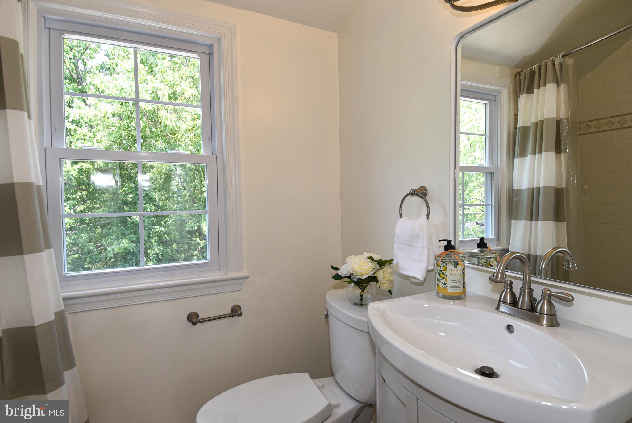 JEFFERSON MANOR - Residential