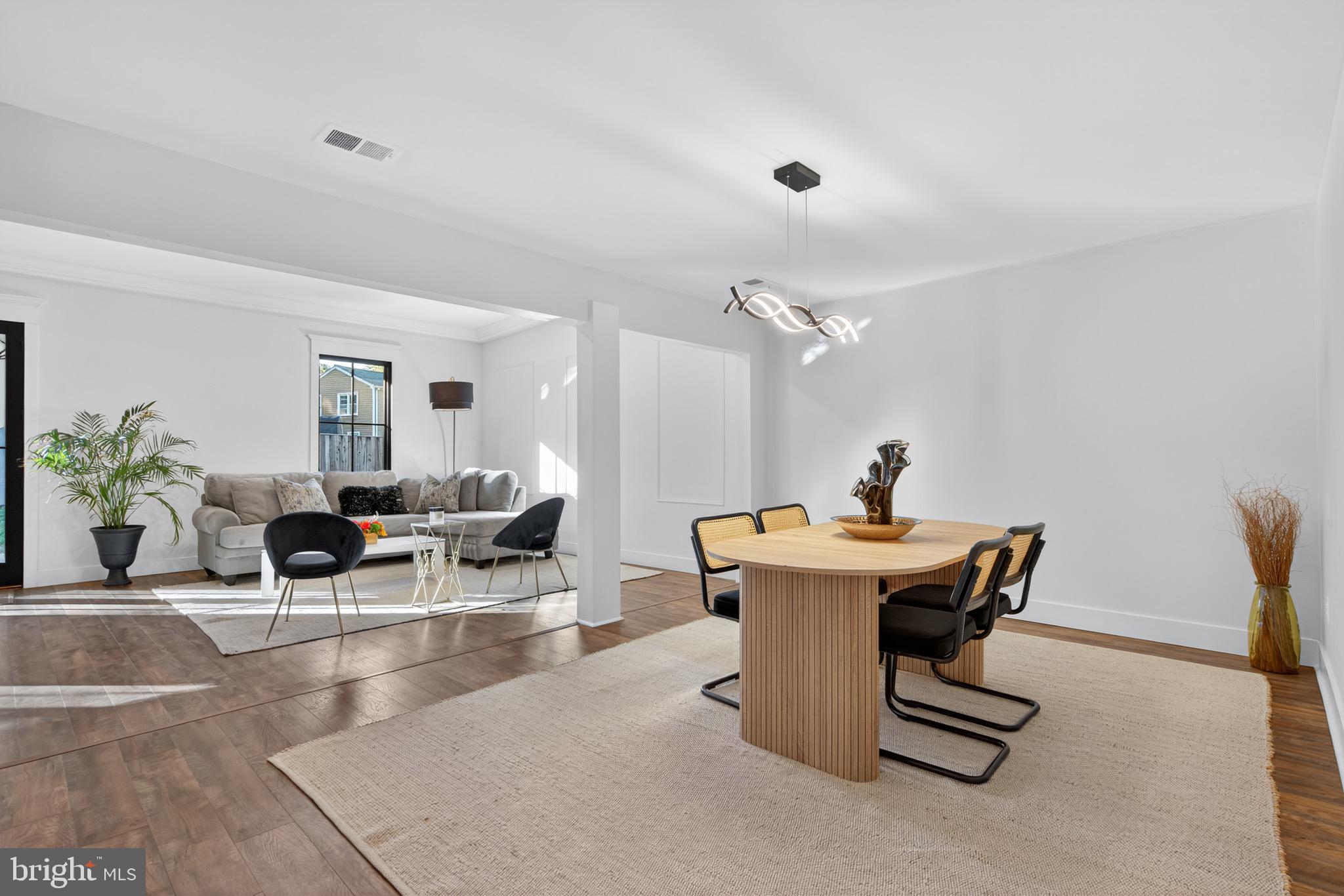 HIDDENBROOK - Residential