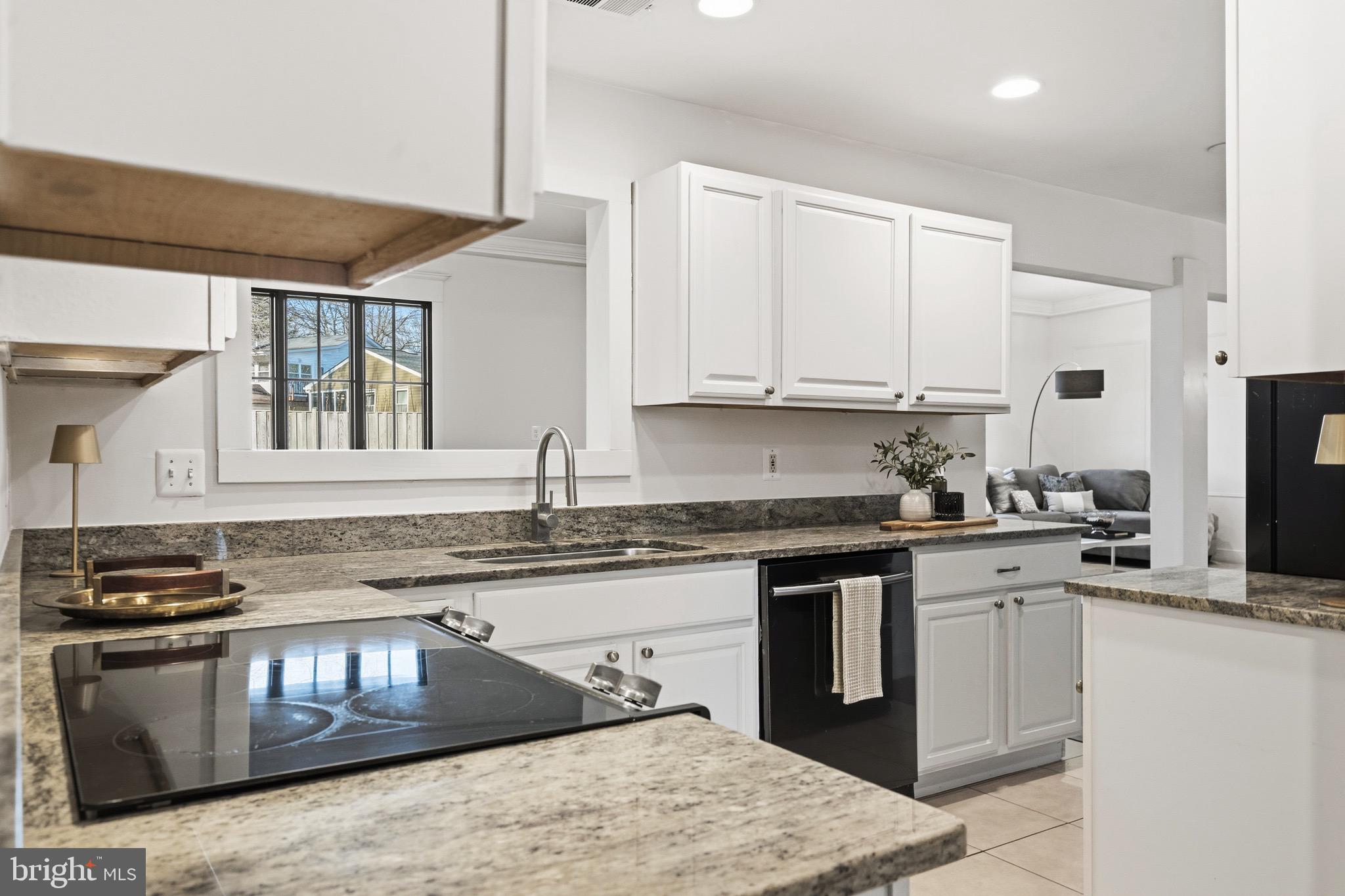 HIDDENBROOK - Residential