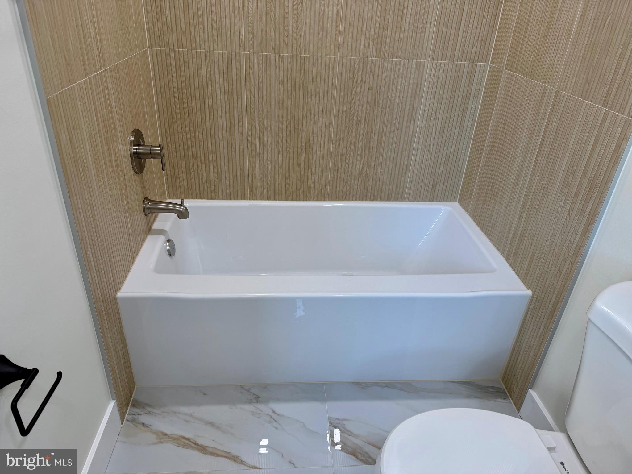 HIDDENBROOK - Residential