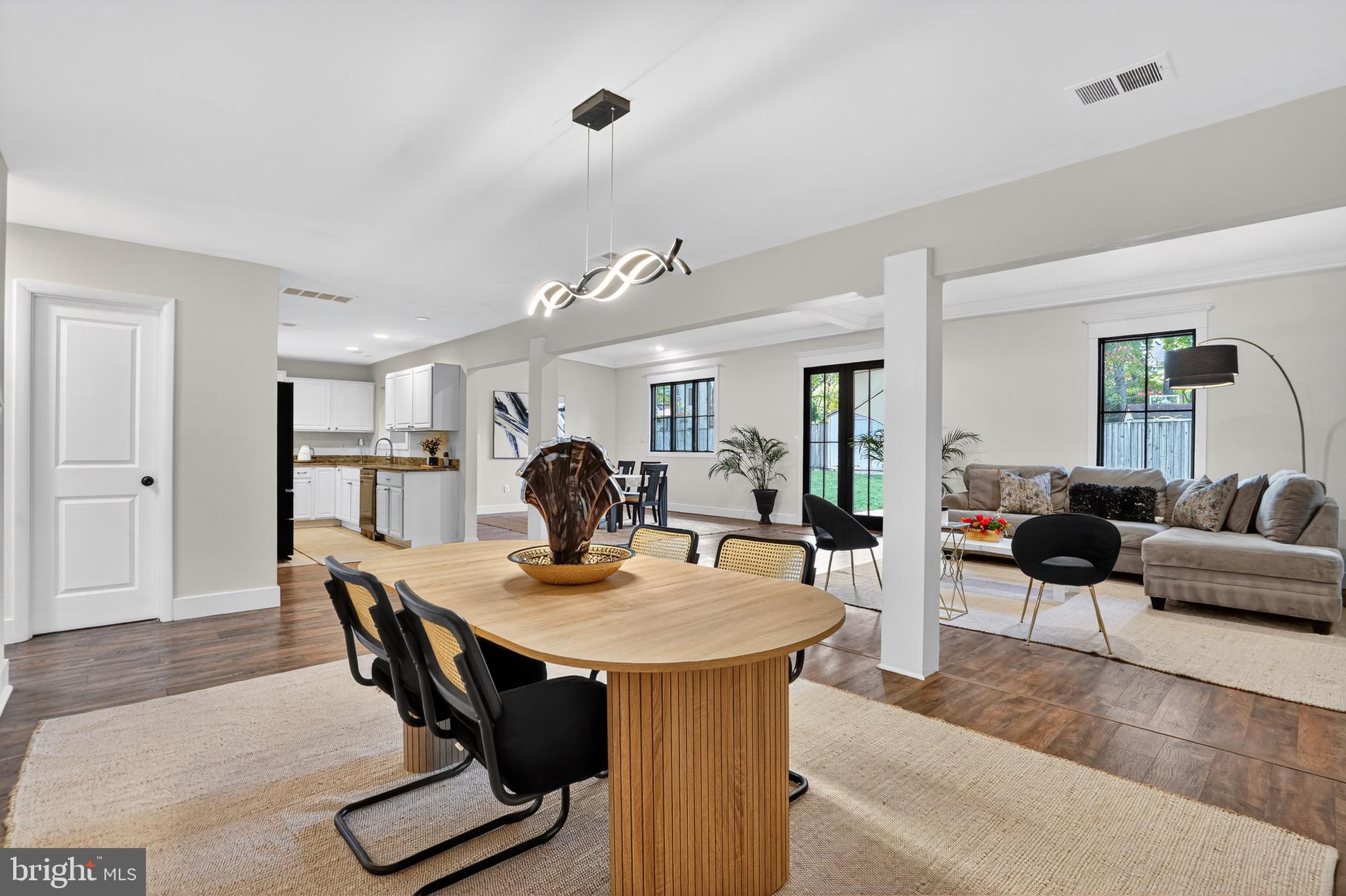 HIDDENBROOK - Residential