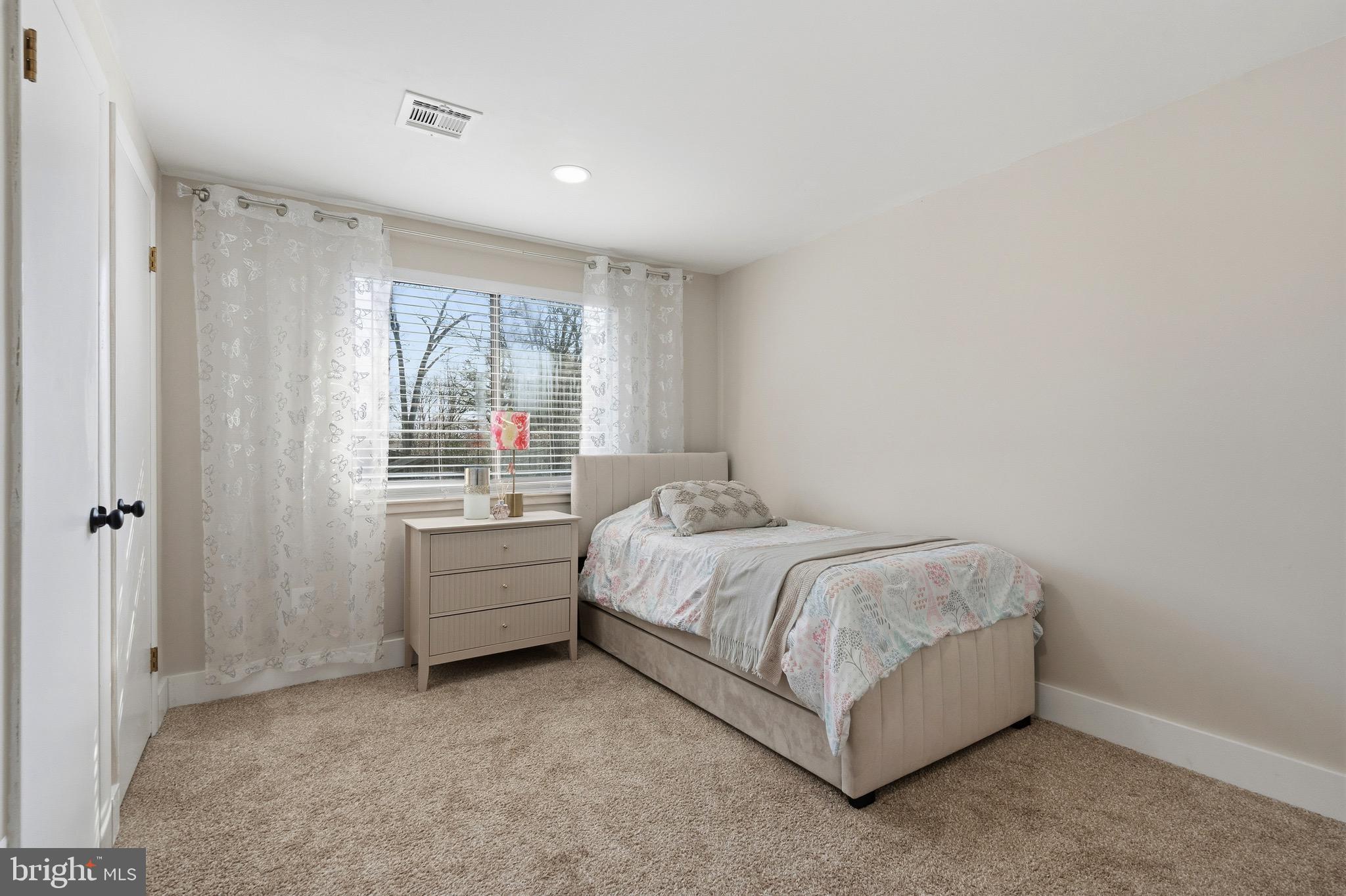 HIDDENBROOK - Residential