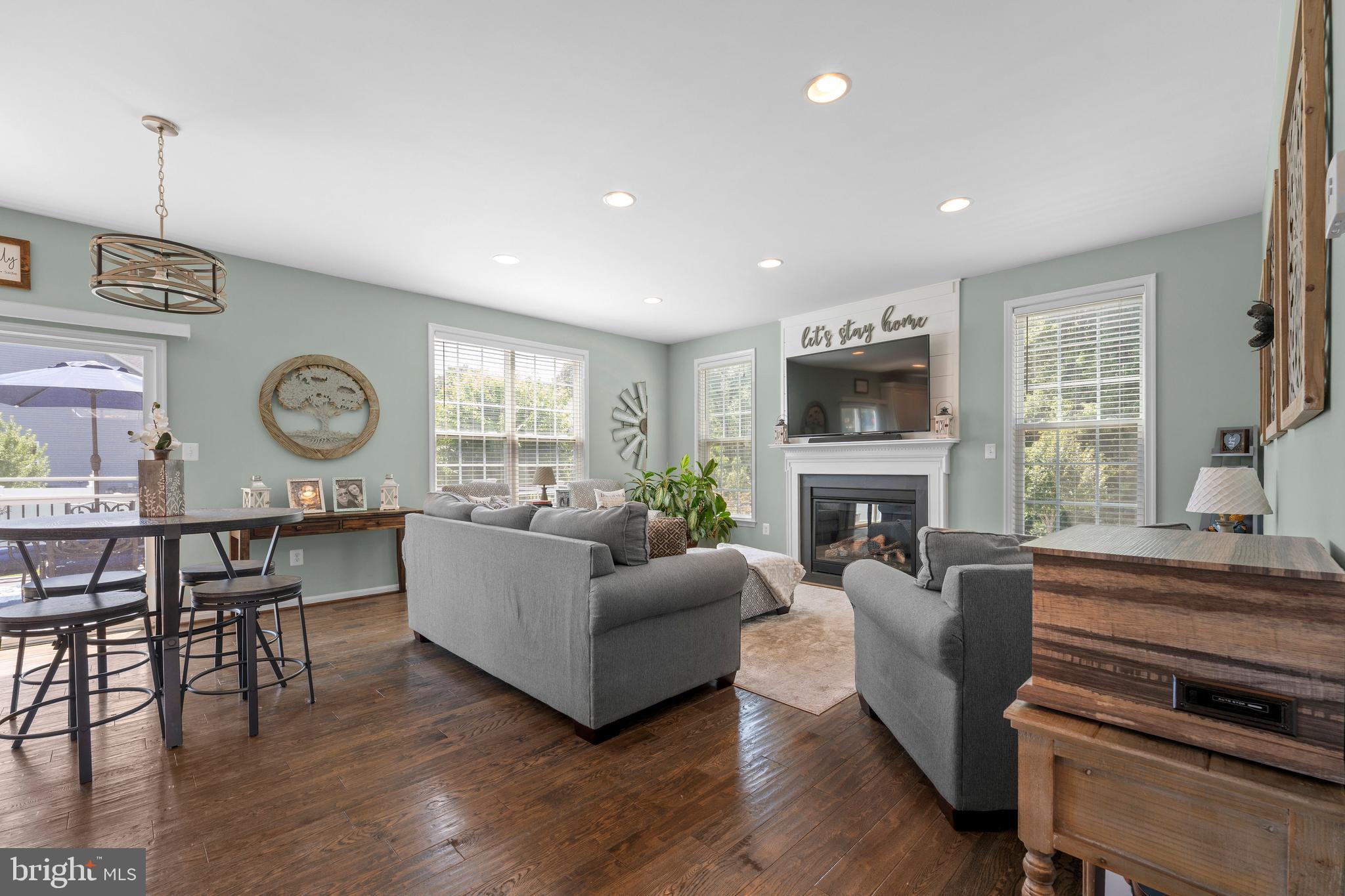 7428 CAMPBELL DRIVE
