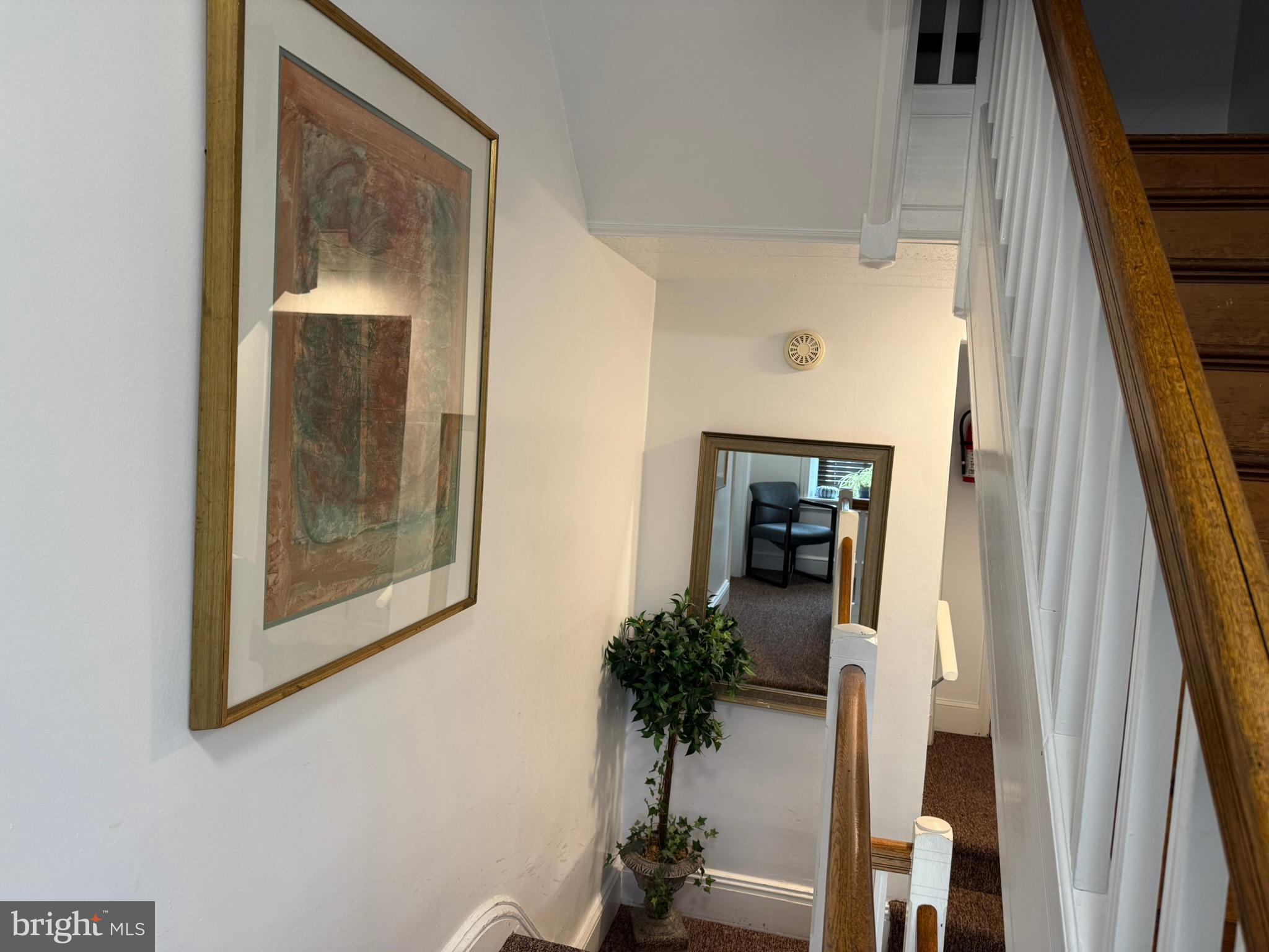 ERDENHEIM - Commercial Lease