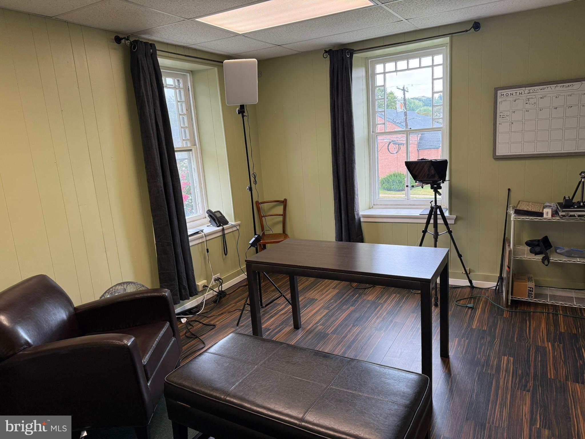 ERDENHEIM - Commercial Lease