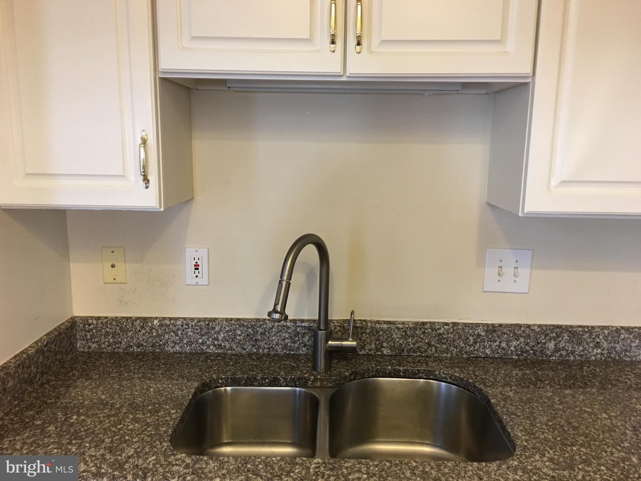 ROSE HILL FALLS - Residential