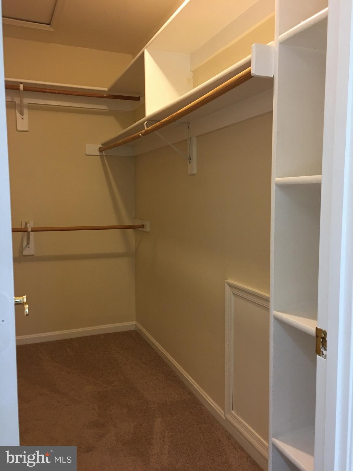 ROSE HILL FALLS - Residential