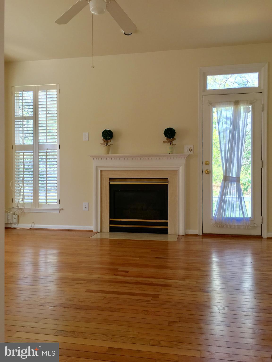 ROSE HILL FALLS - Residential