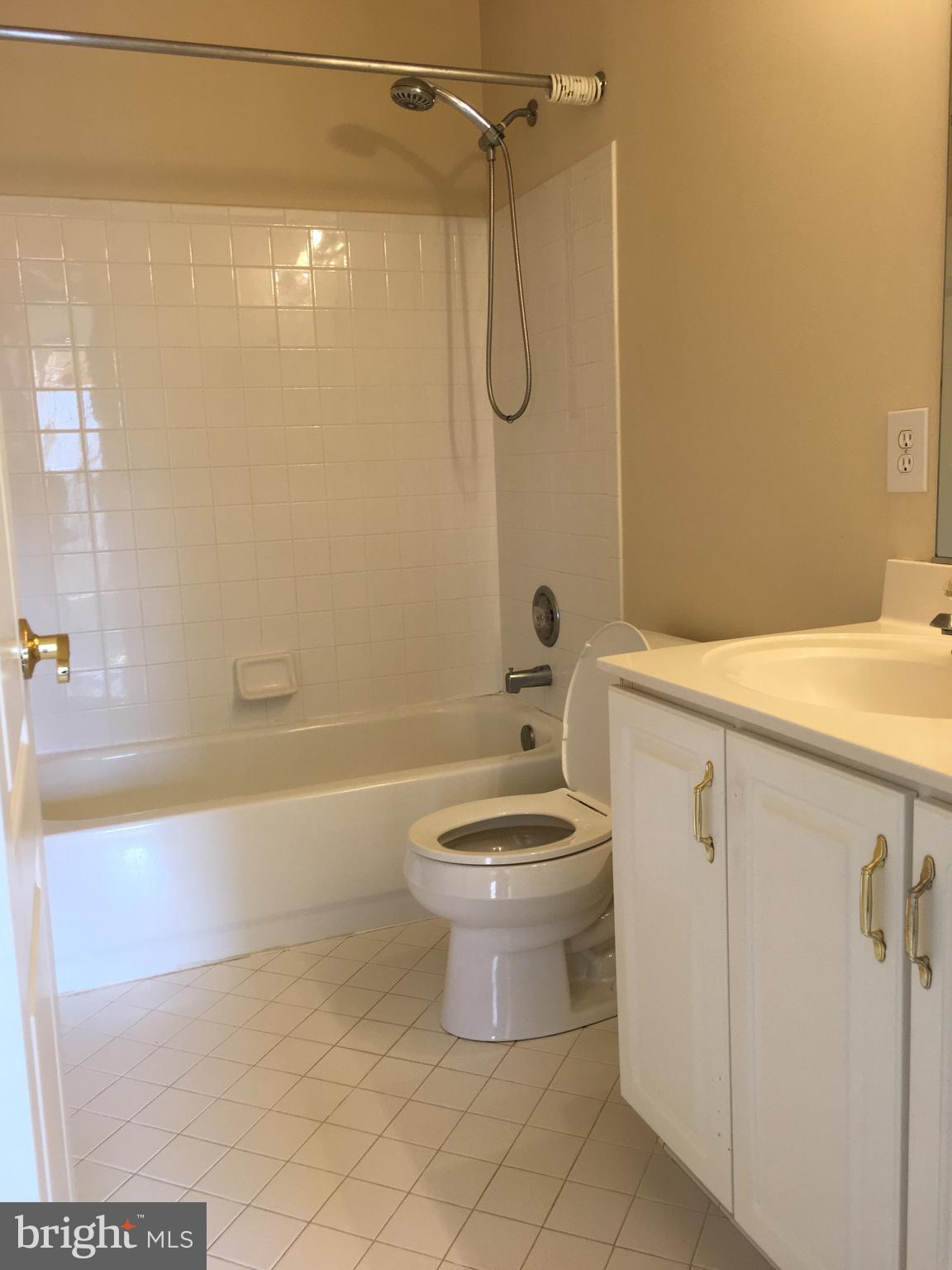 ROSE HILL FALLS - Residential