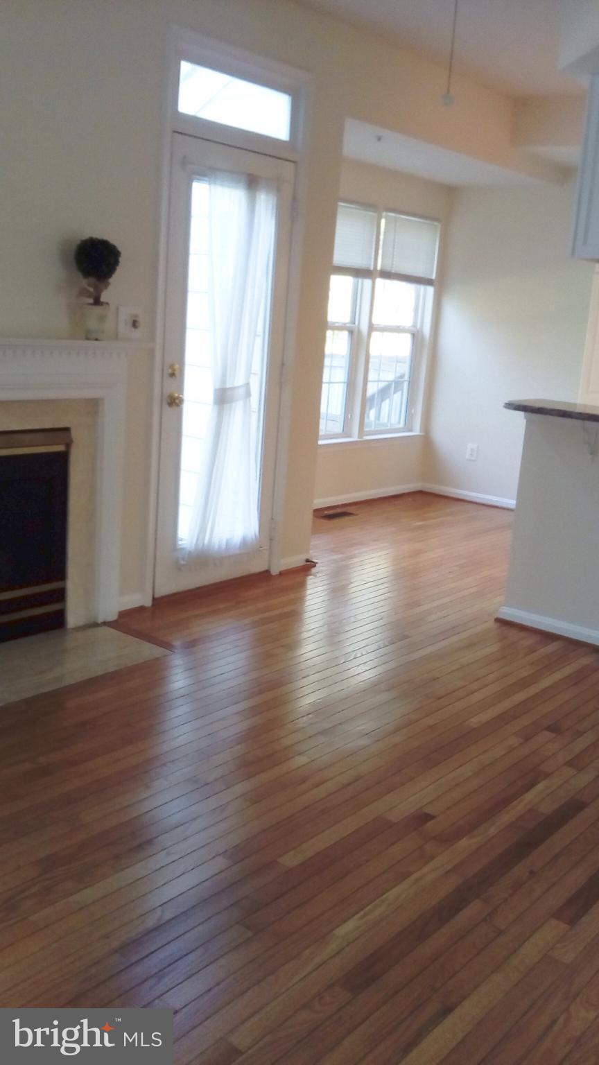 ROSE HILL FALLS - Residential