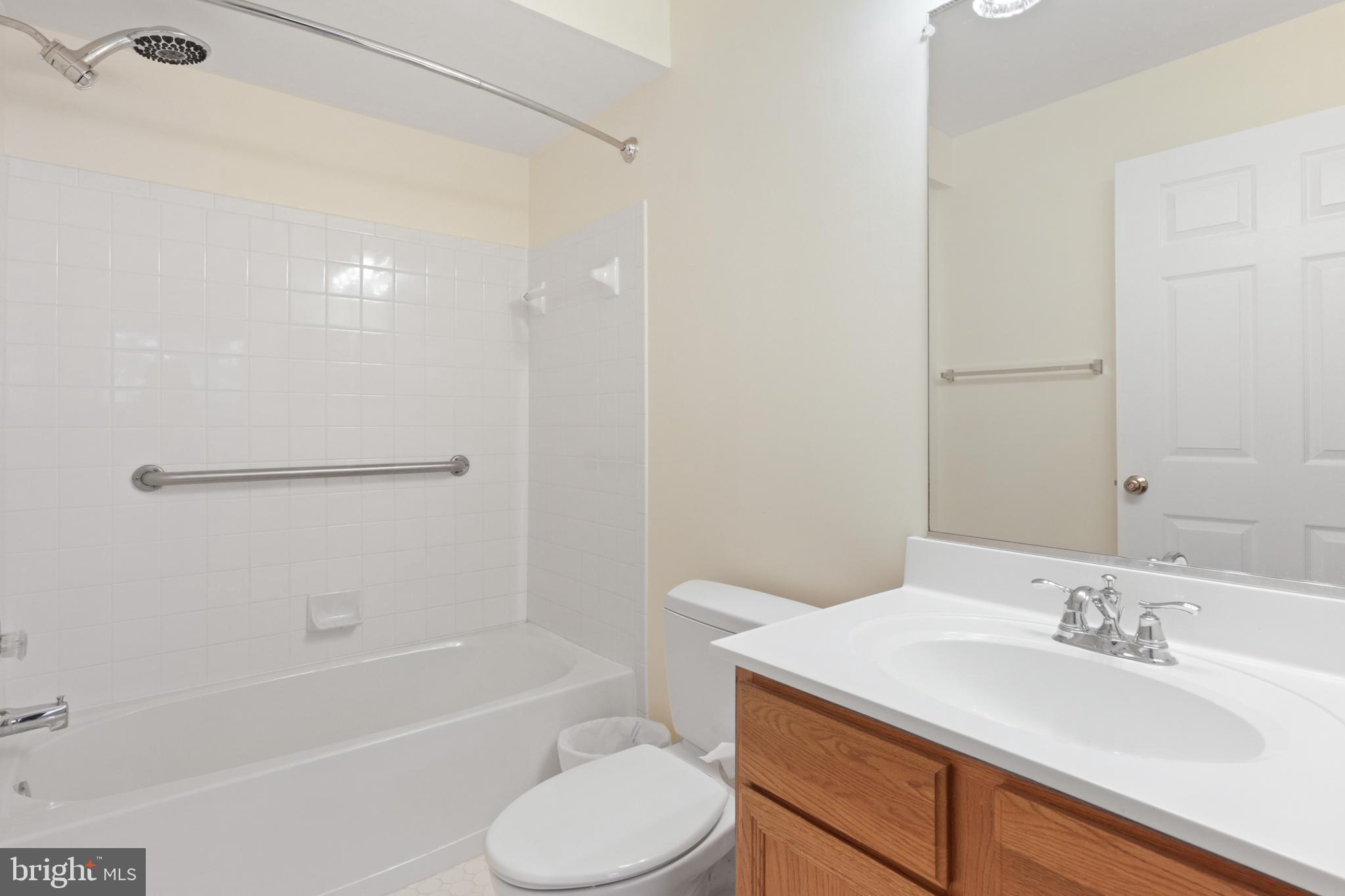 PROSPECT COVE AT LAKESID - Residential