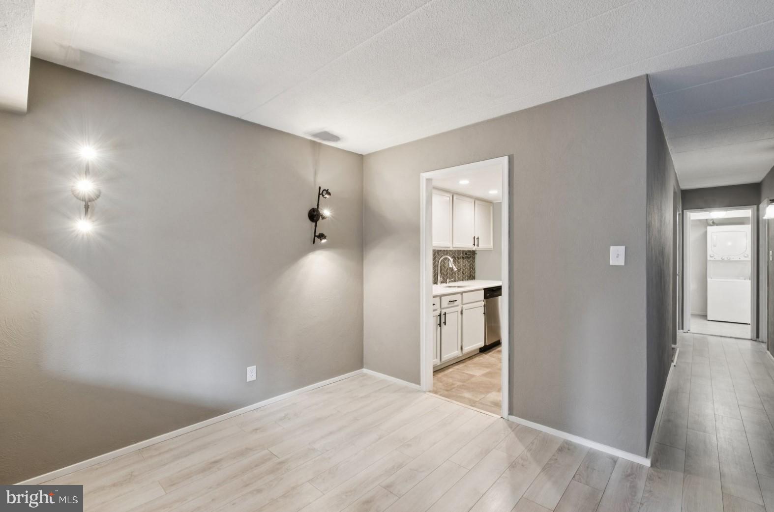 520 N LEMON STREET E8