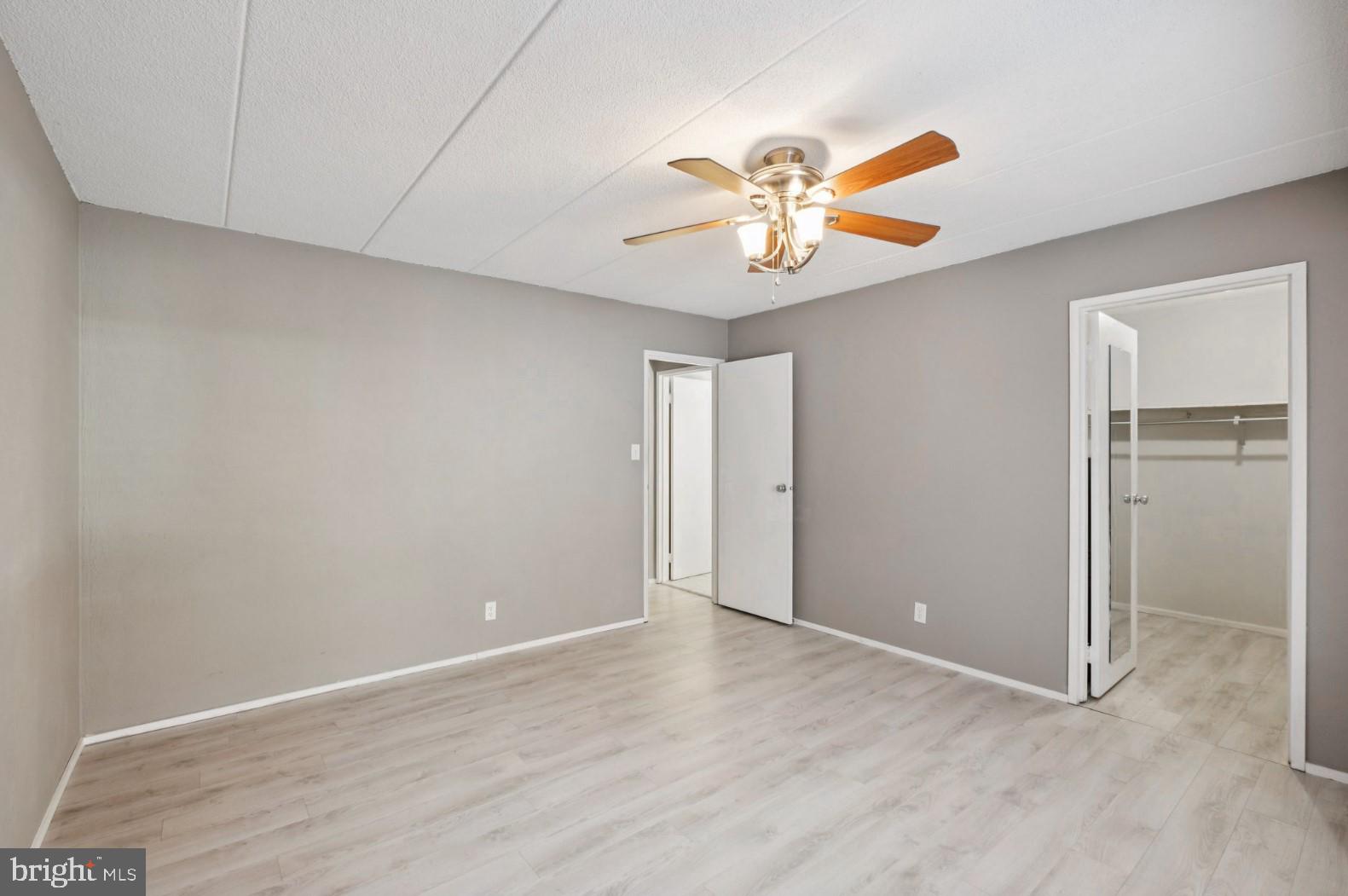 HICKORY HILL - Residential