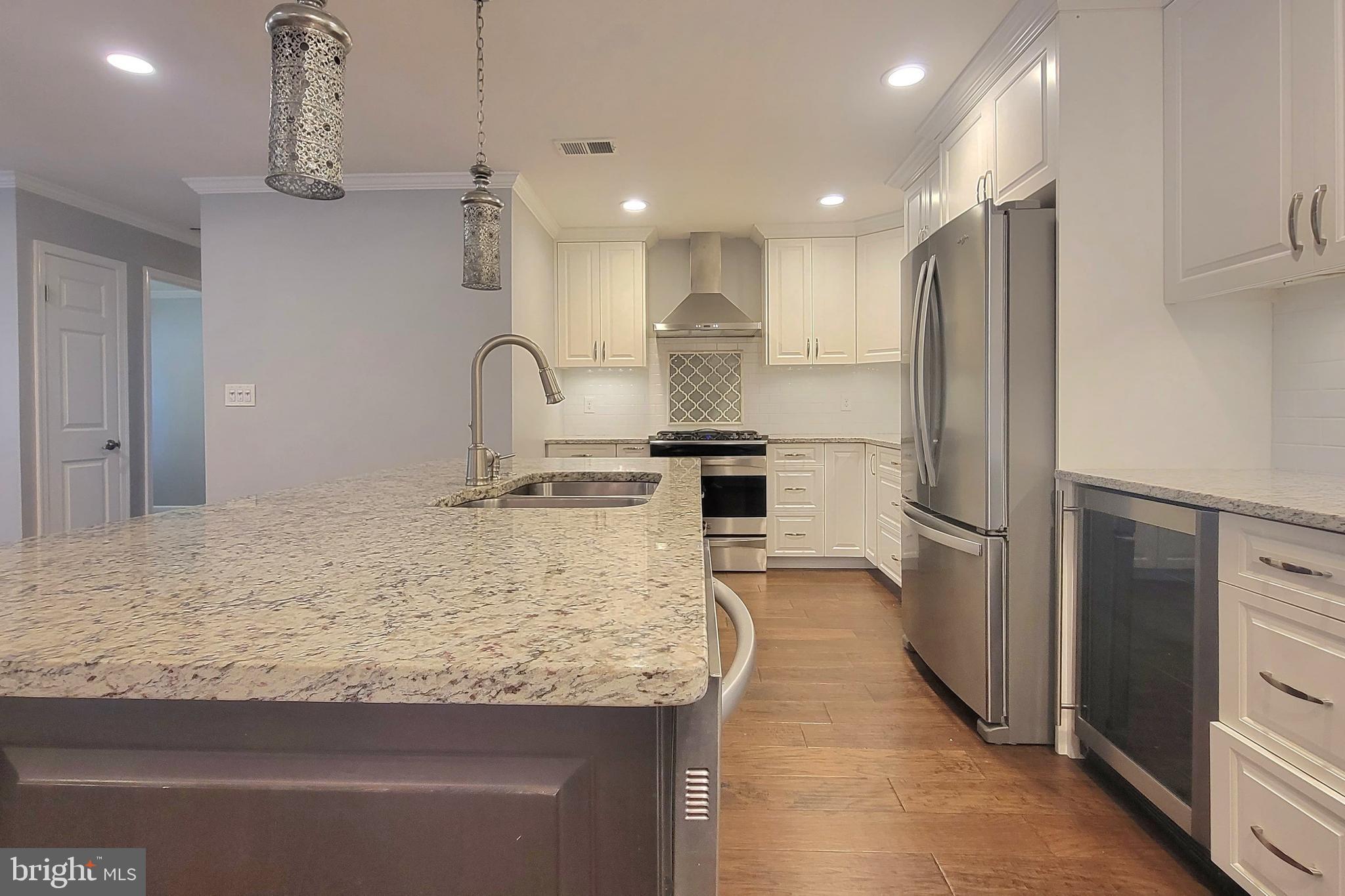 PARKLAWN - Residential Lease