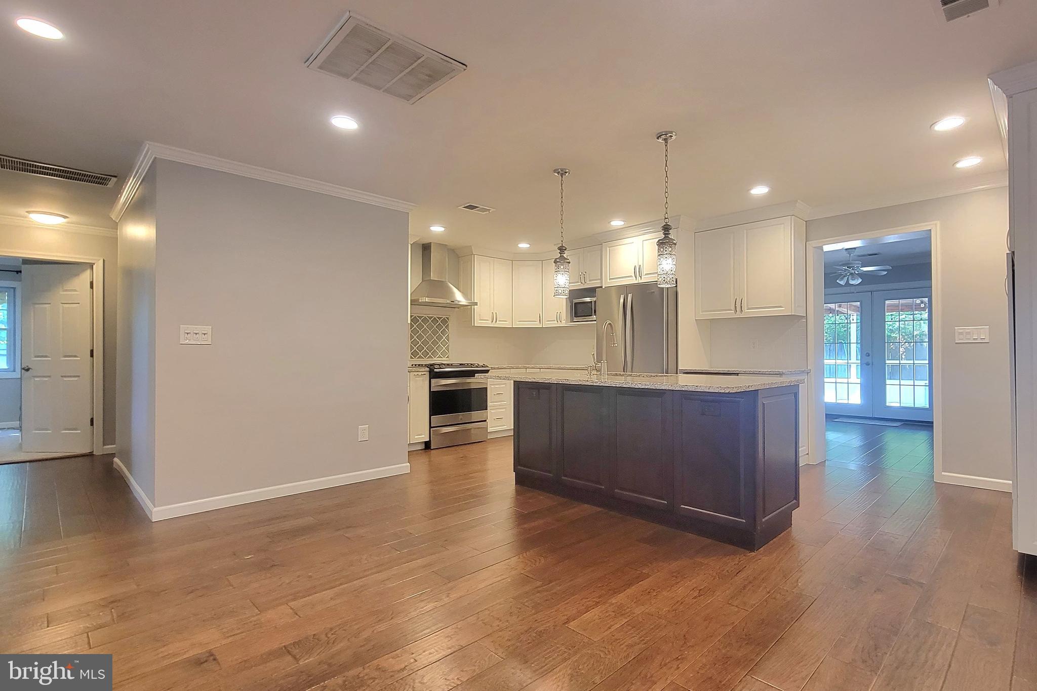 PARKLAWN - Residential Lease