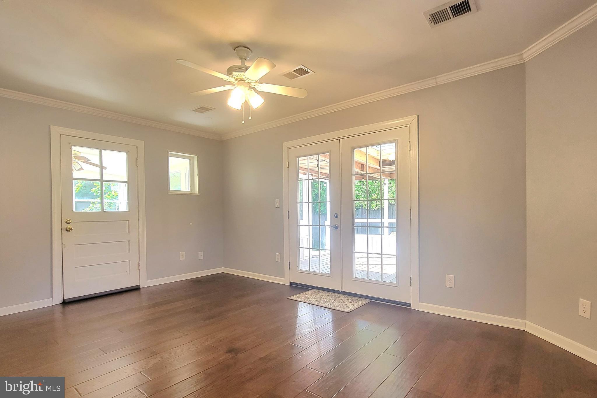 PARKLAWN - Residential Lease