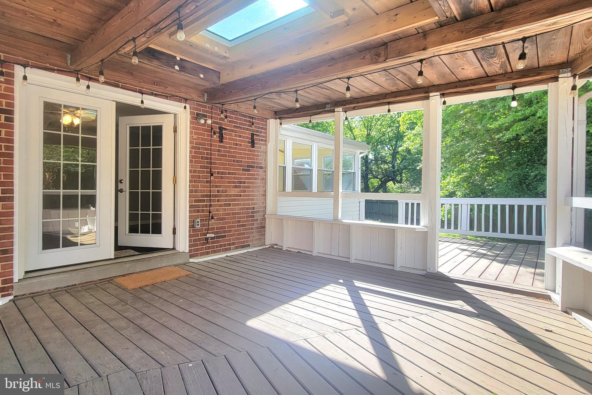 PARKLAWN - Residential Lease