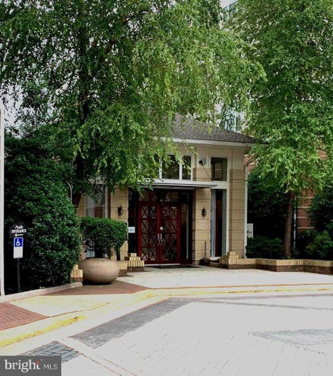 Condo For Rent - 9480 Virginia Center Boulevard #102<br/> VIENNA, VA 22181