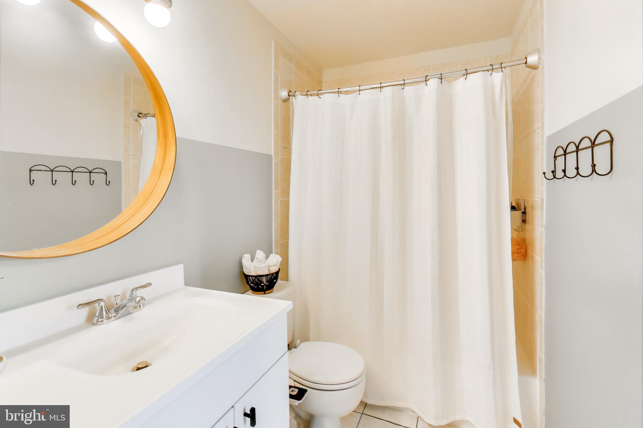 POINTE AT PARK CENTER - Residential Lease