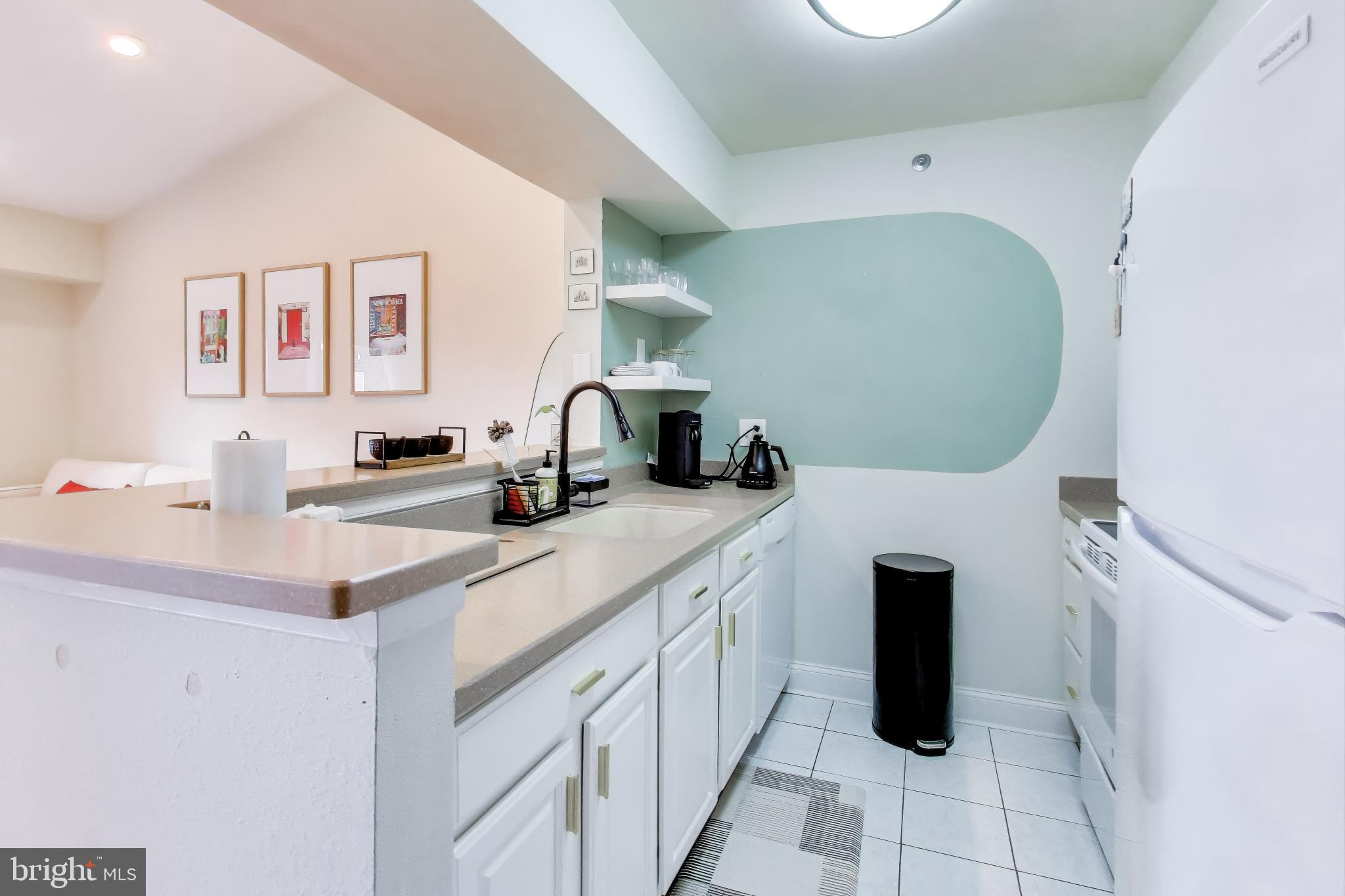 POINTE AT PARK CENTER - Residential Lease