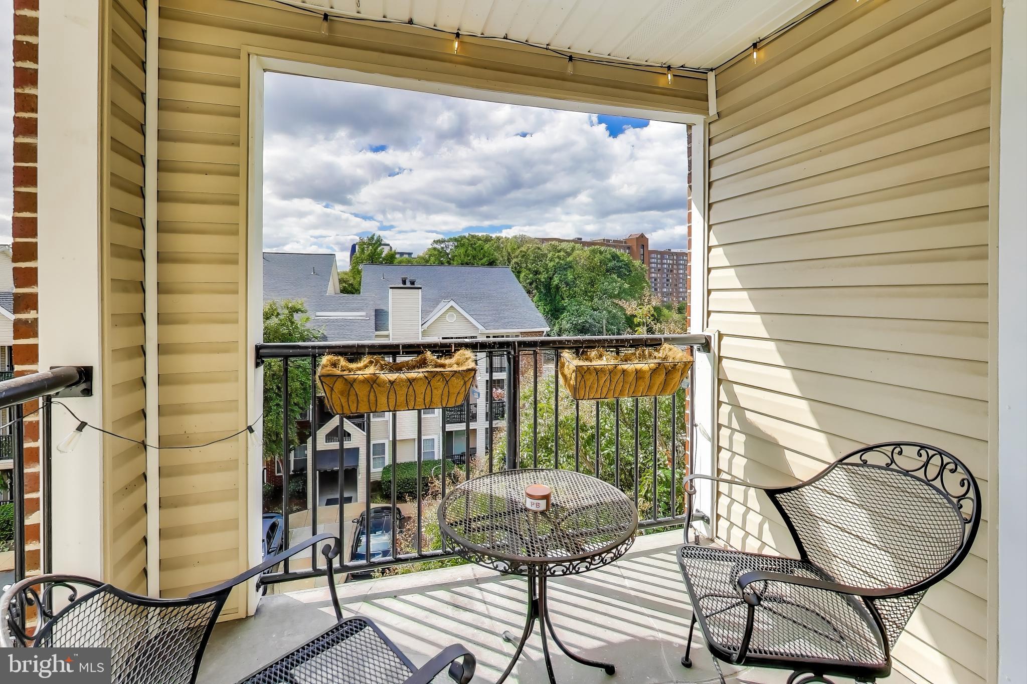 POINTE AT PARK CENTER - Residential Lease